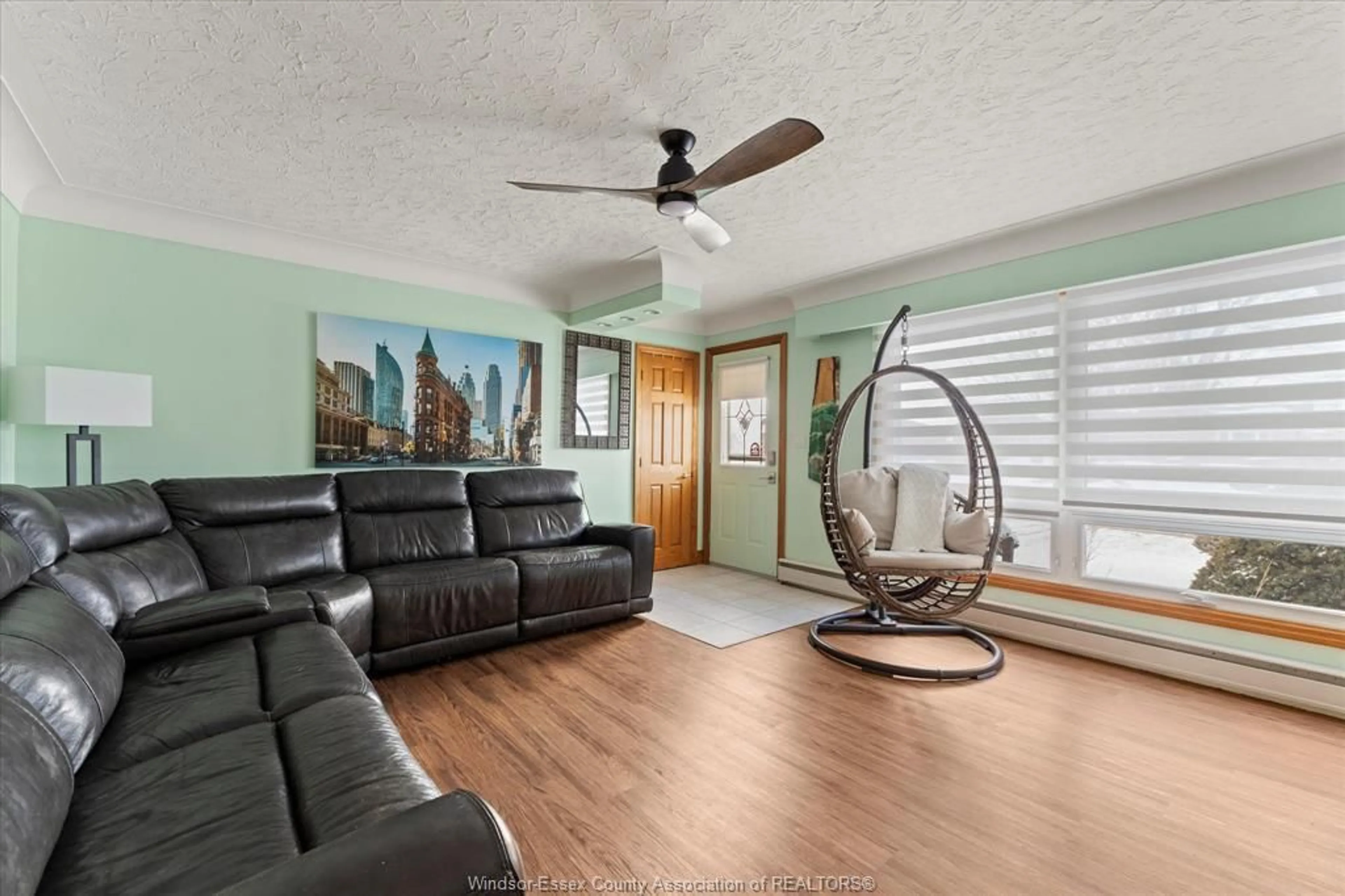 Living room with furniture, unknown for 22 ROGER St, Leamington Ontario N8H 3N9