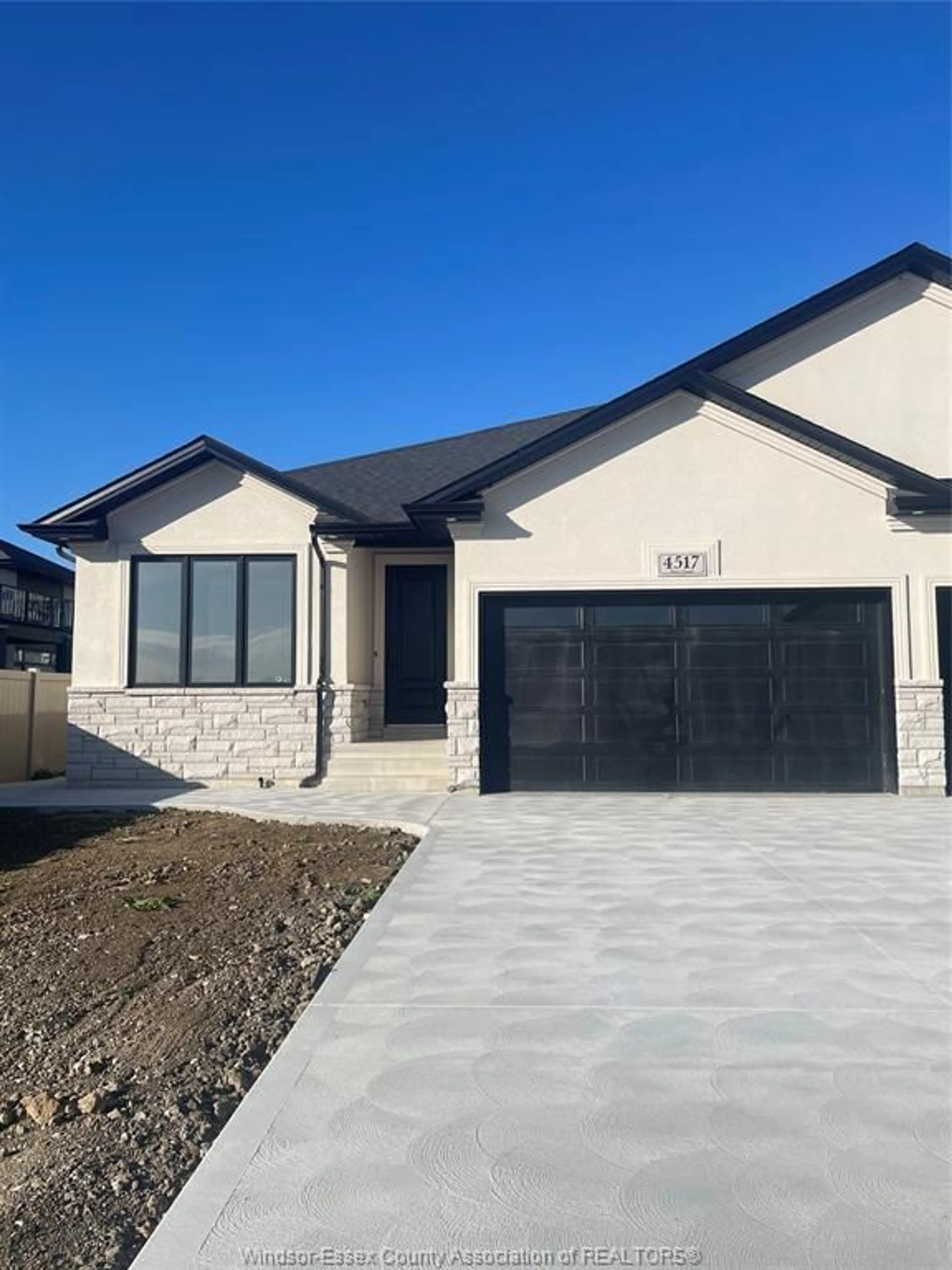 Unknown for 4517 VALERIO Cres, LaSalle Ontario N9H 0N1