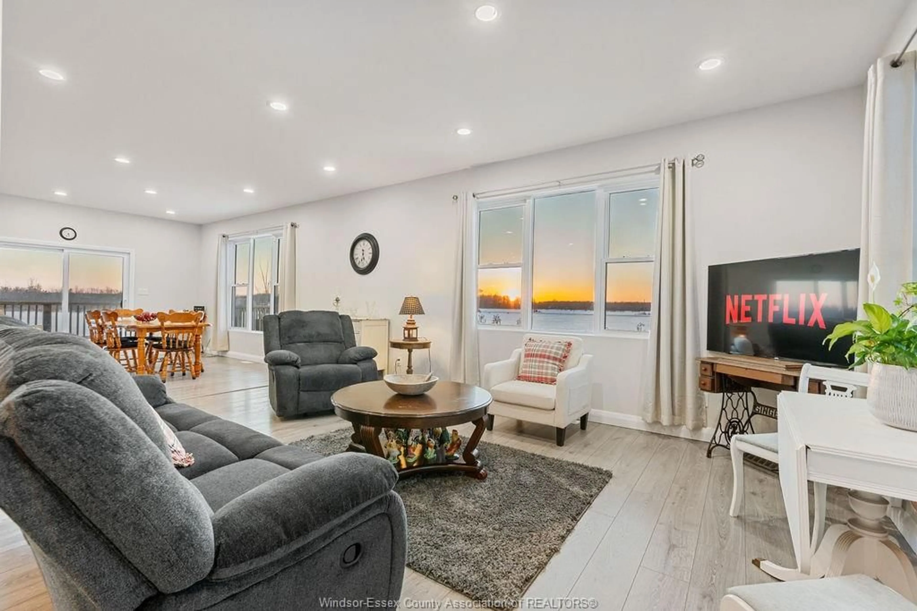 Living room with furniture, unknown for 8675 CONCESSION RD 8, Essex Ontario N0R 1B0