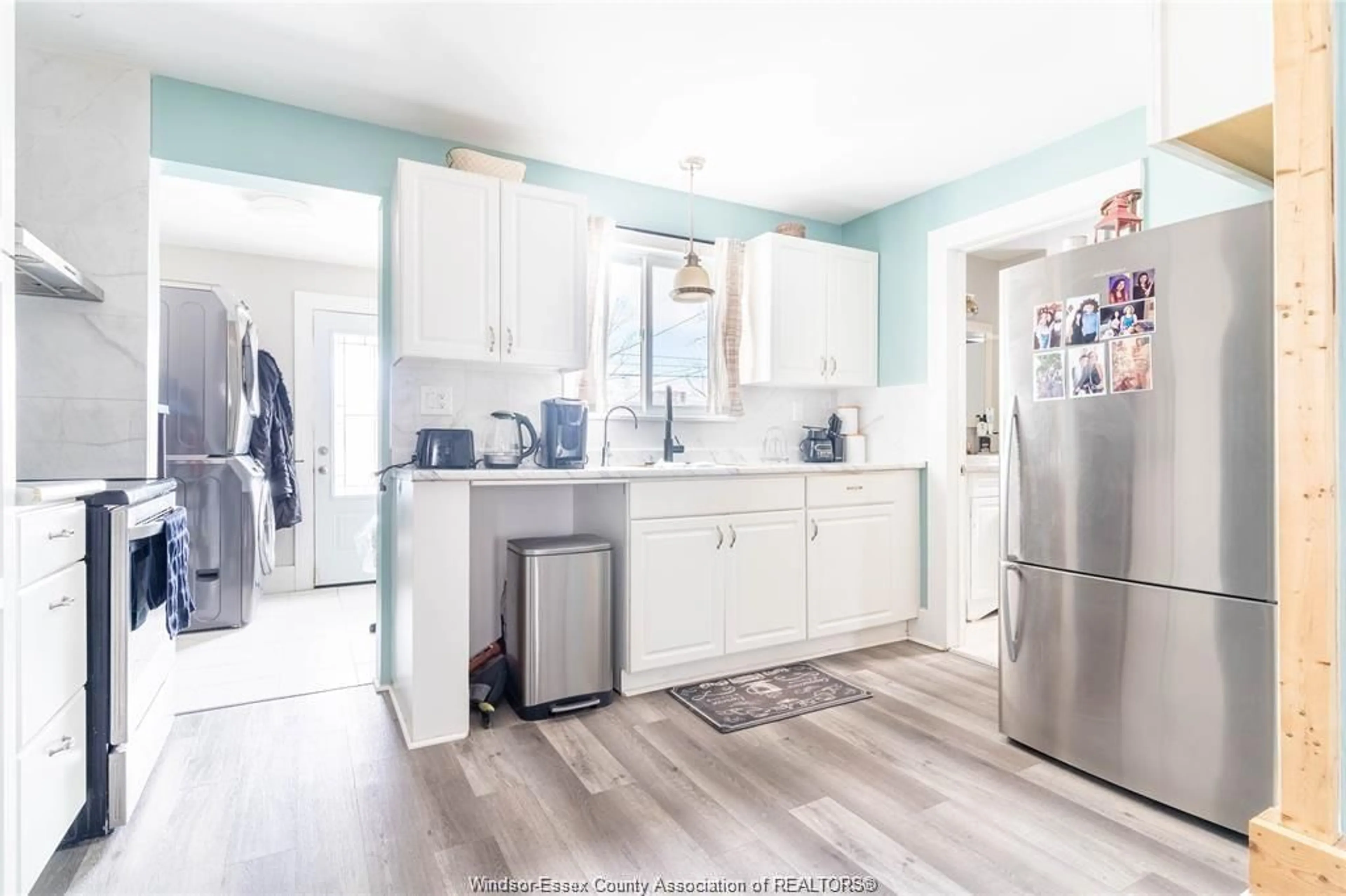 Open concept kitchen, unknown for 2546 LLOYD GEORGE Blvd, Windsor Ontario N8T 2T4