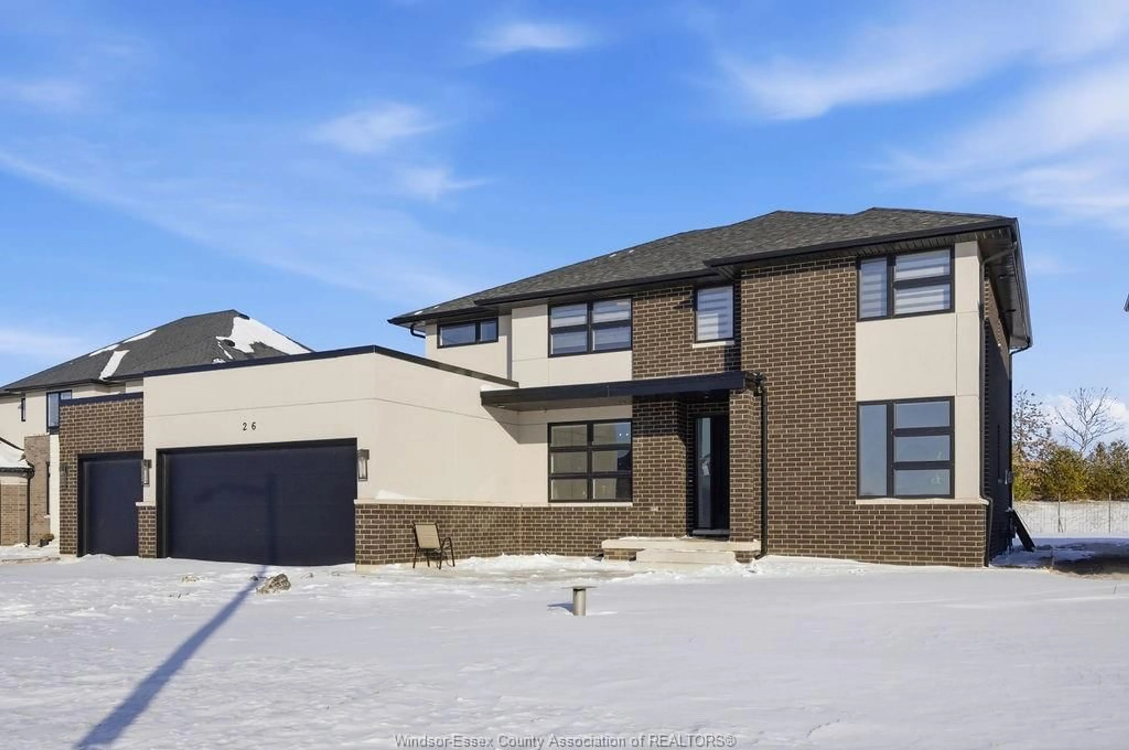 Home with brick exterior material, street for 26 GREGORY Ave, Kingsville Ontario N9Y 0C8