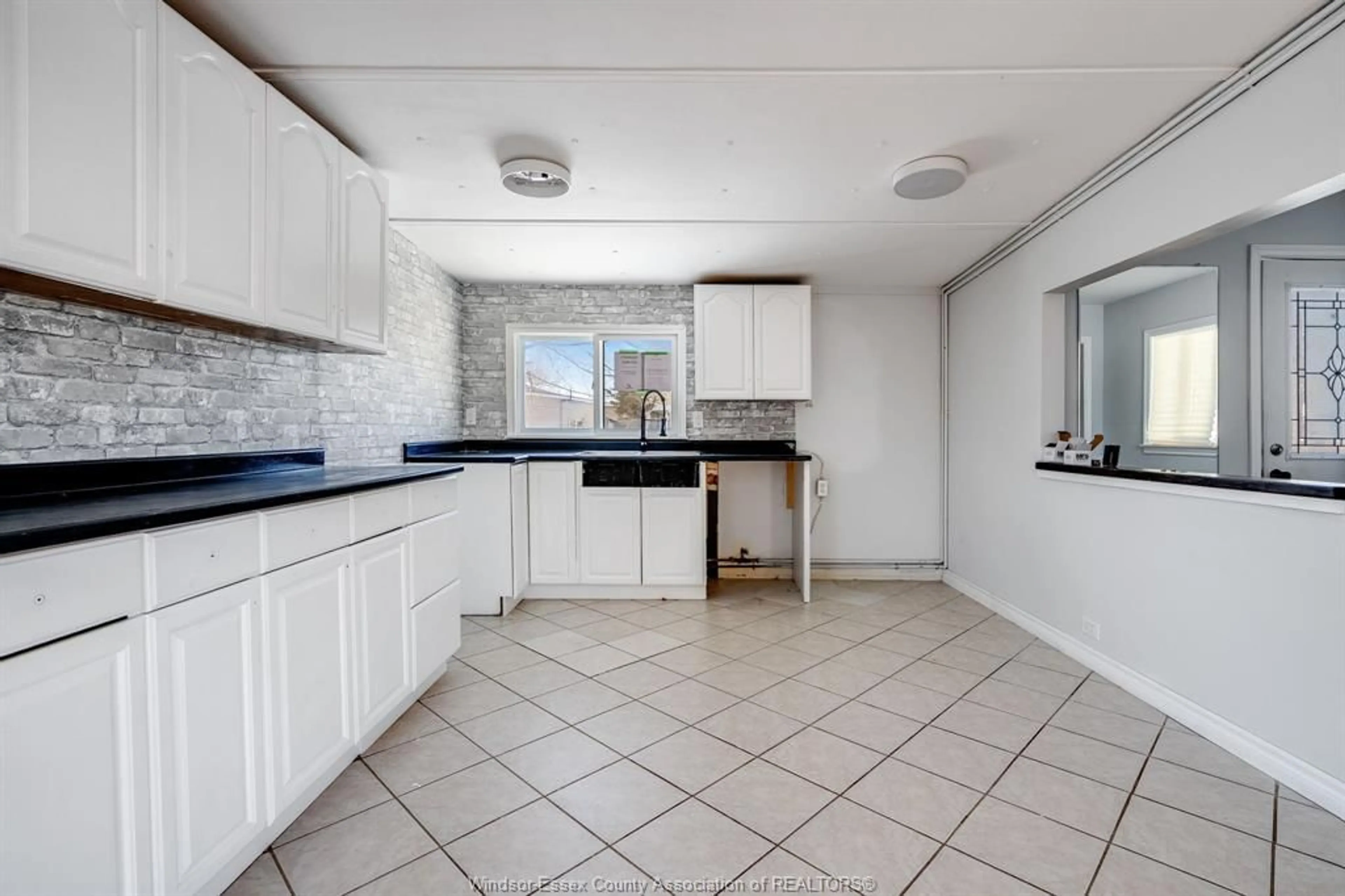 Standard kitchen, ceramic/tile floor for 4 Cedar Cres, McGregor Ontario N0R 1J0