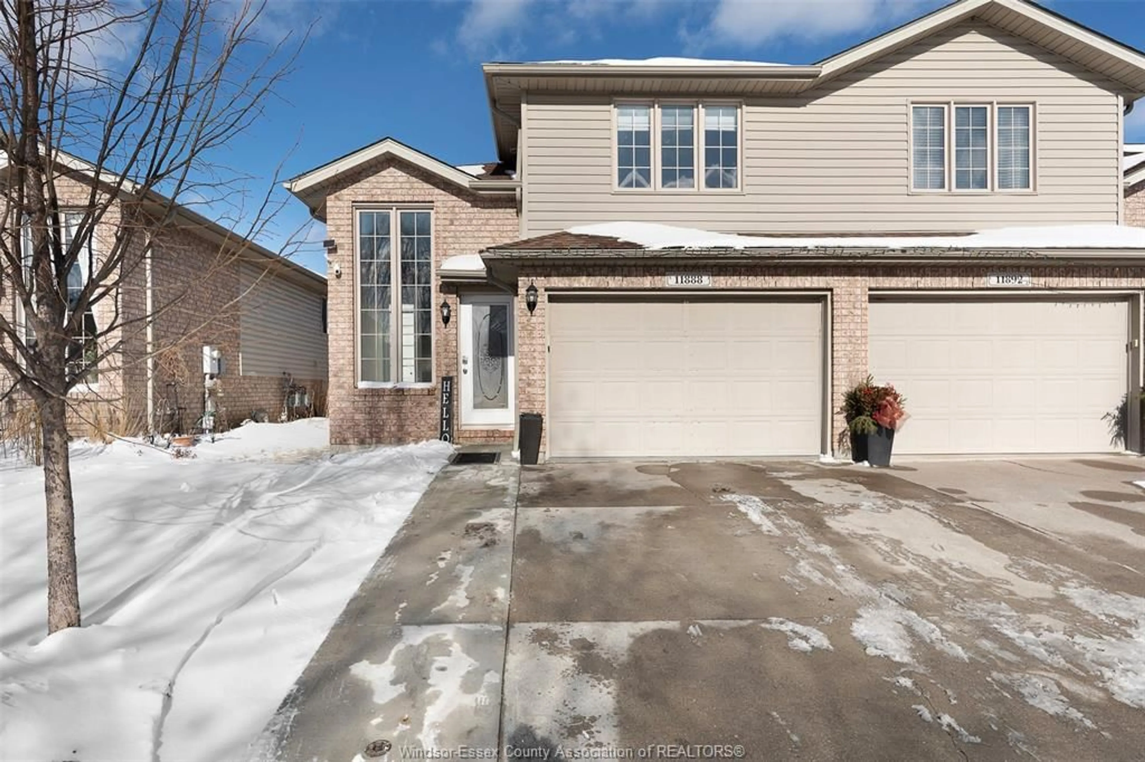 Unknown for 11888 ROCKLAND St, Windsor Ontario N8P 1Z5