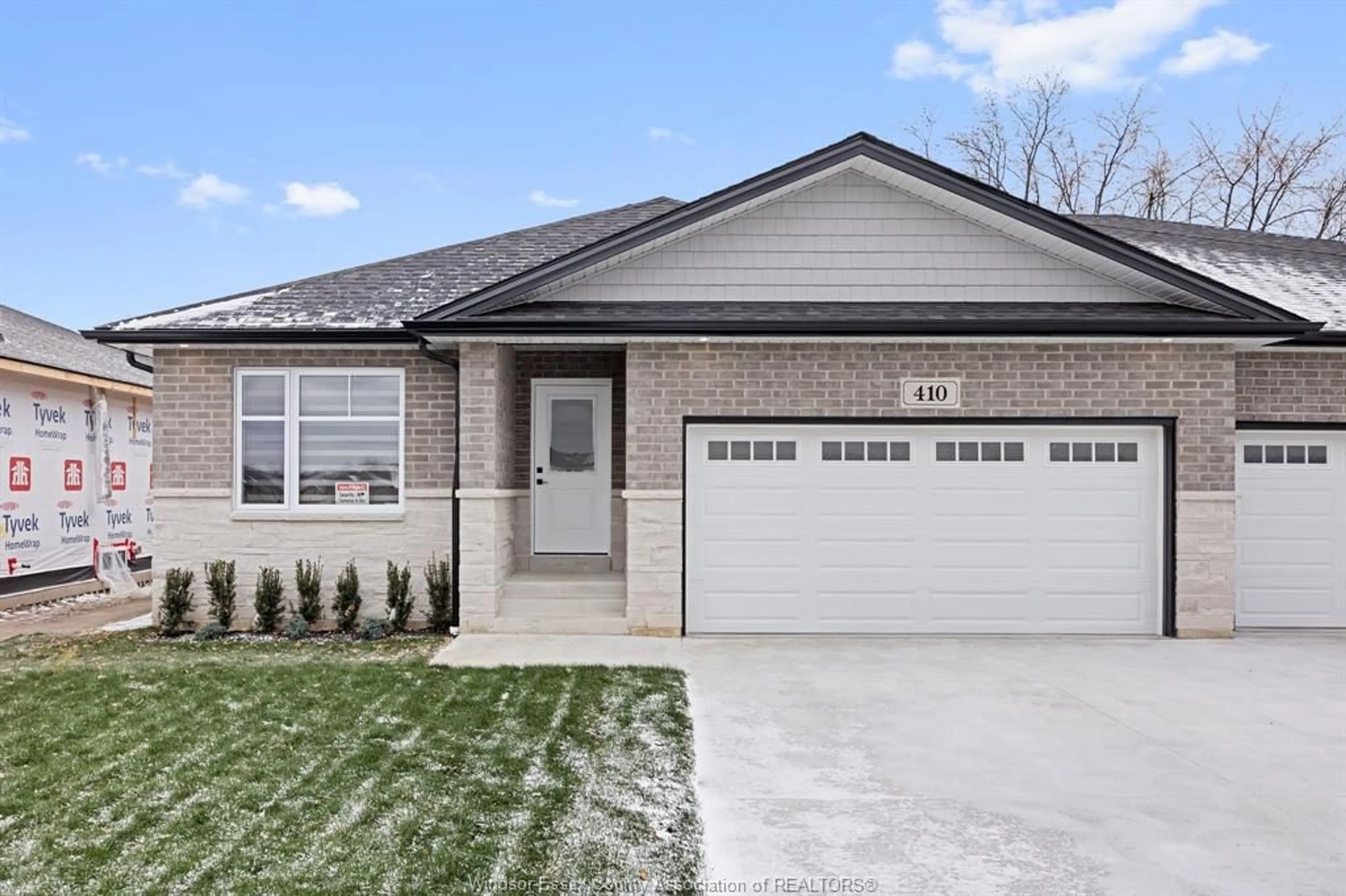 Home with brick exterior material, street for 410 JOLLY, LaSalle Ontario N9J 0E7