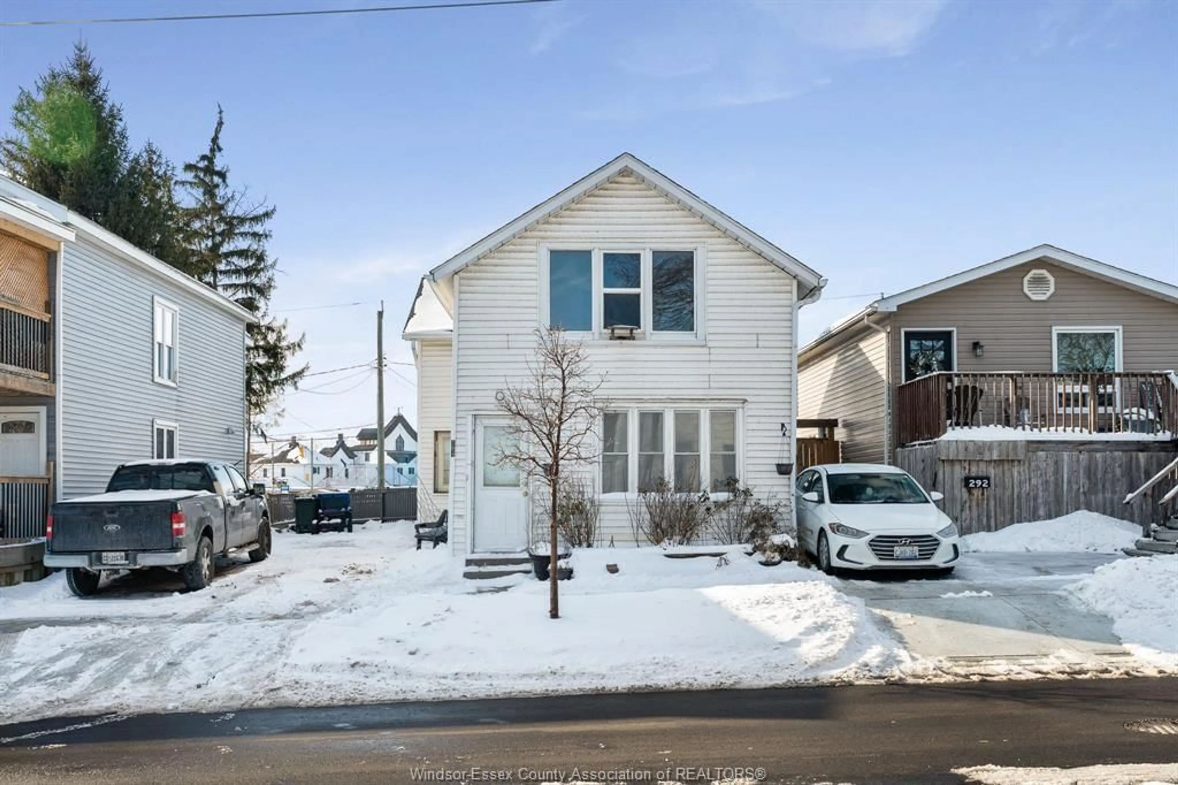 Unknown for 294 Seymour St, Amherstburg Ontario N9V 2B8