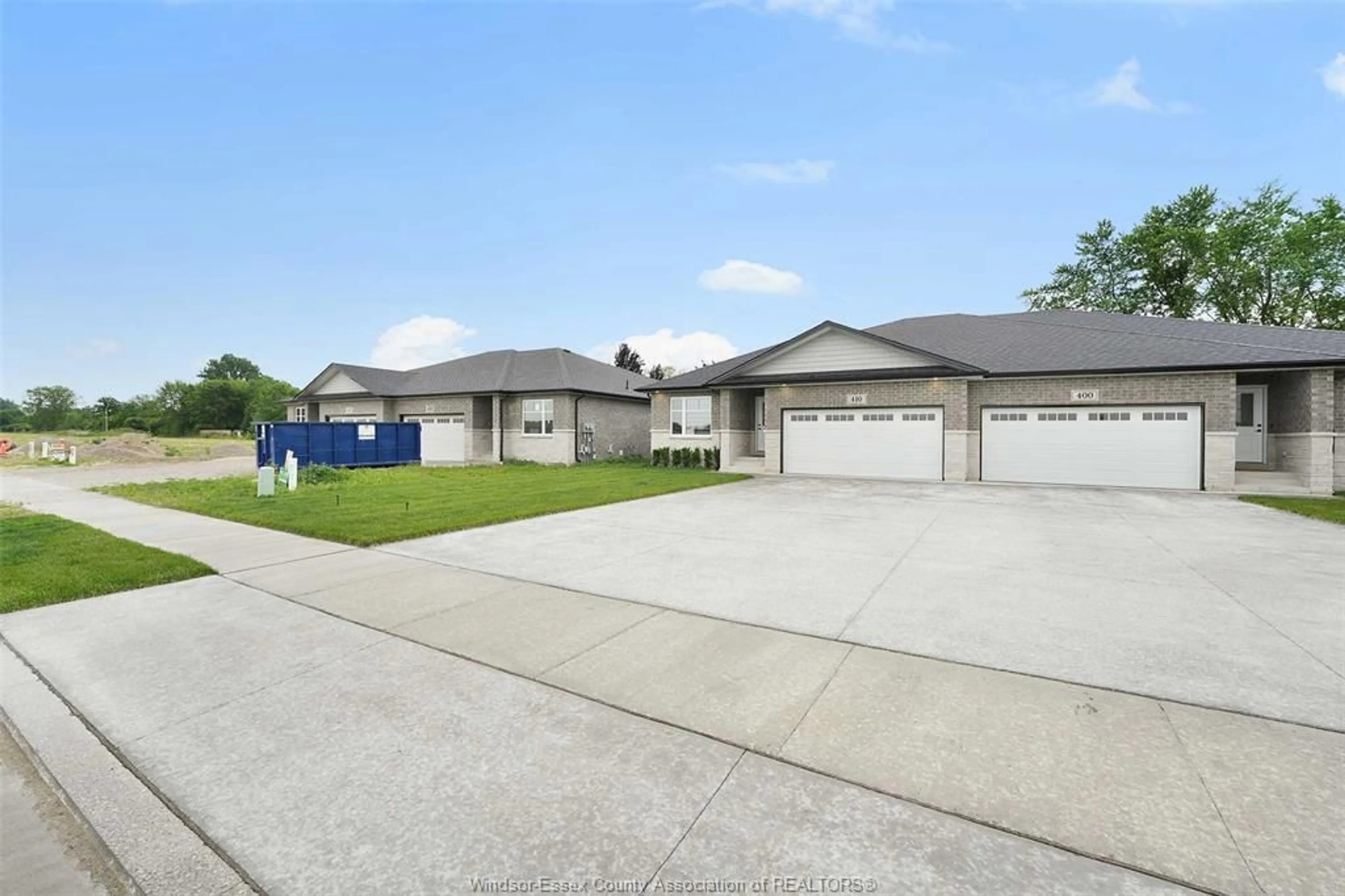 Unknown for 440 JOLLY, LaSalle Ontario N9J 0E7