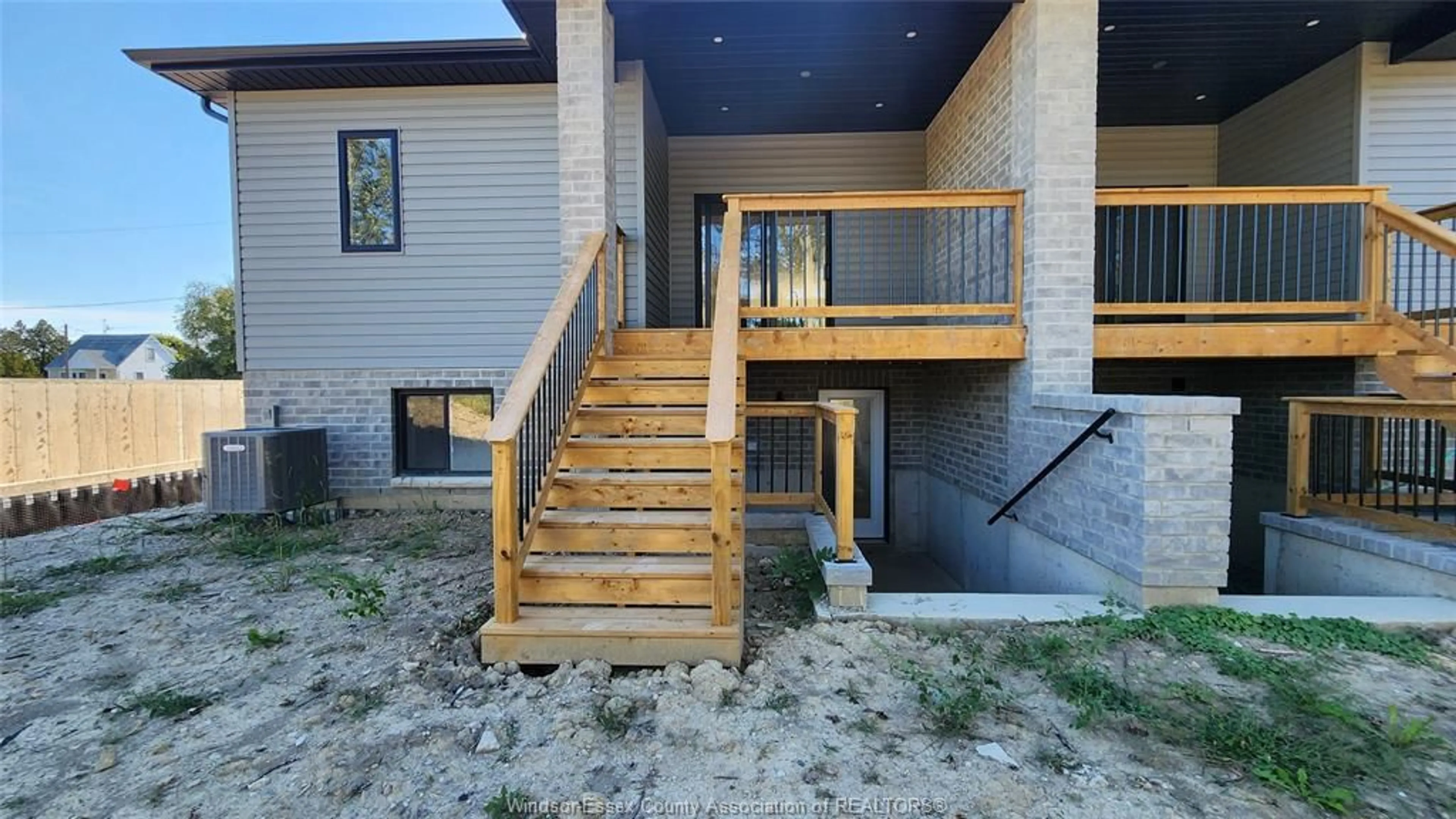 Stairs for 1240 SURREY, LaSalle Ontario N9H 1A9