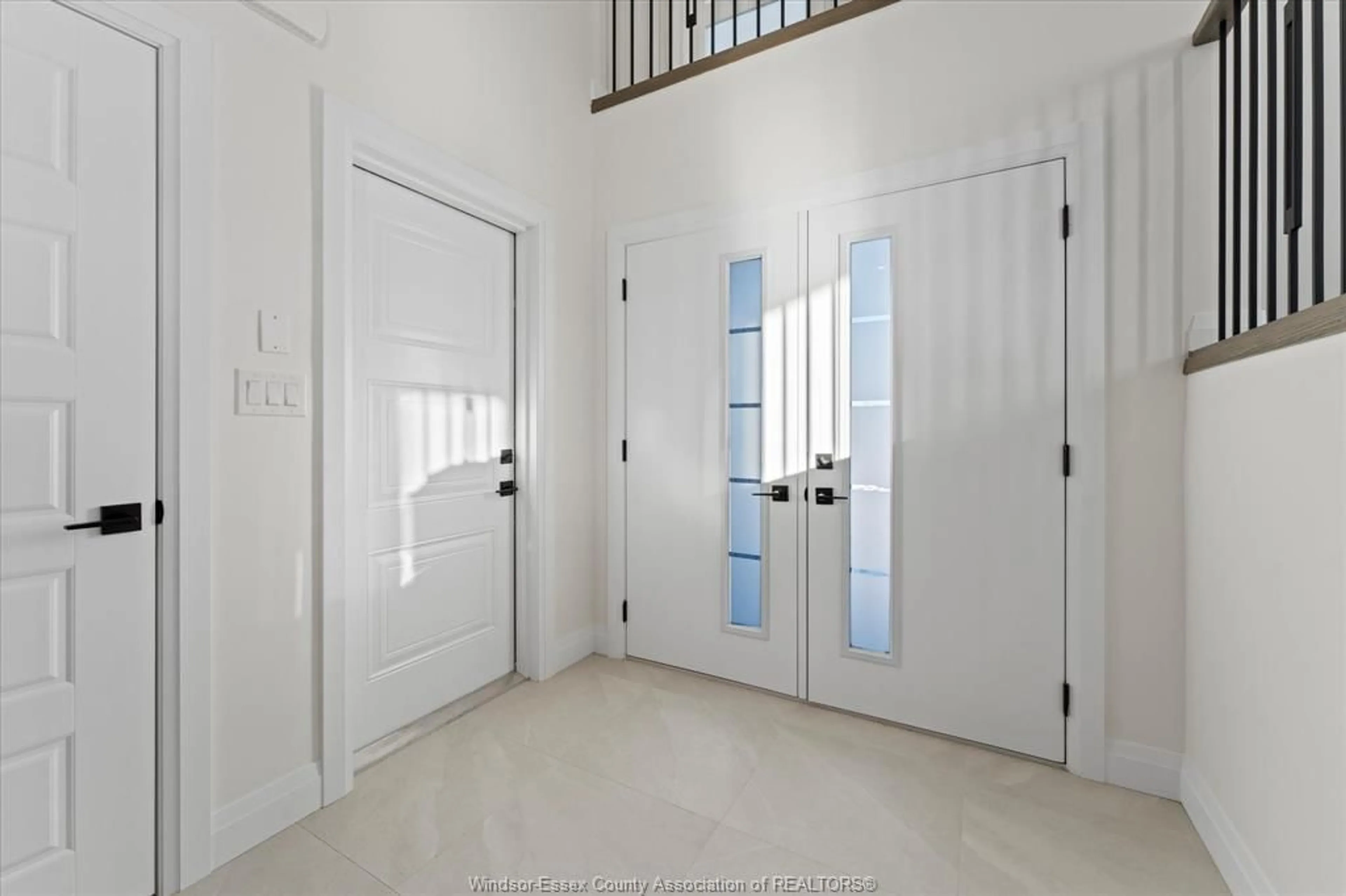 Indoor foyer for 5217 Rafael, Tecumseh Ontario N0R 1K0