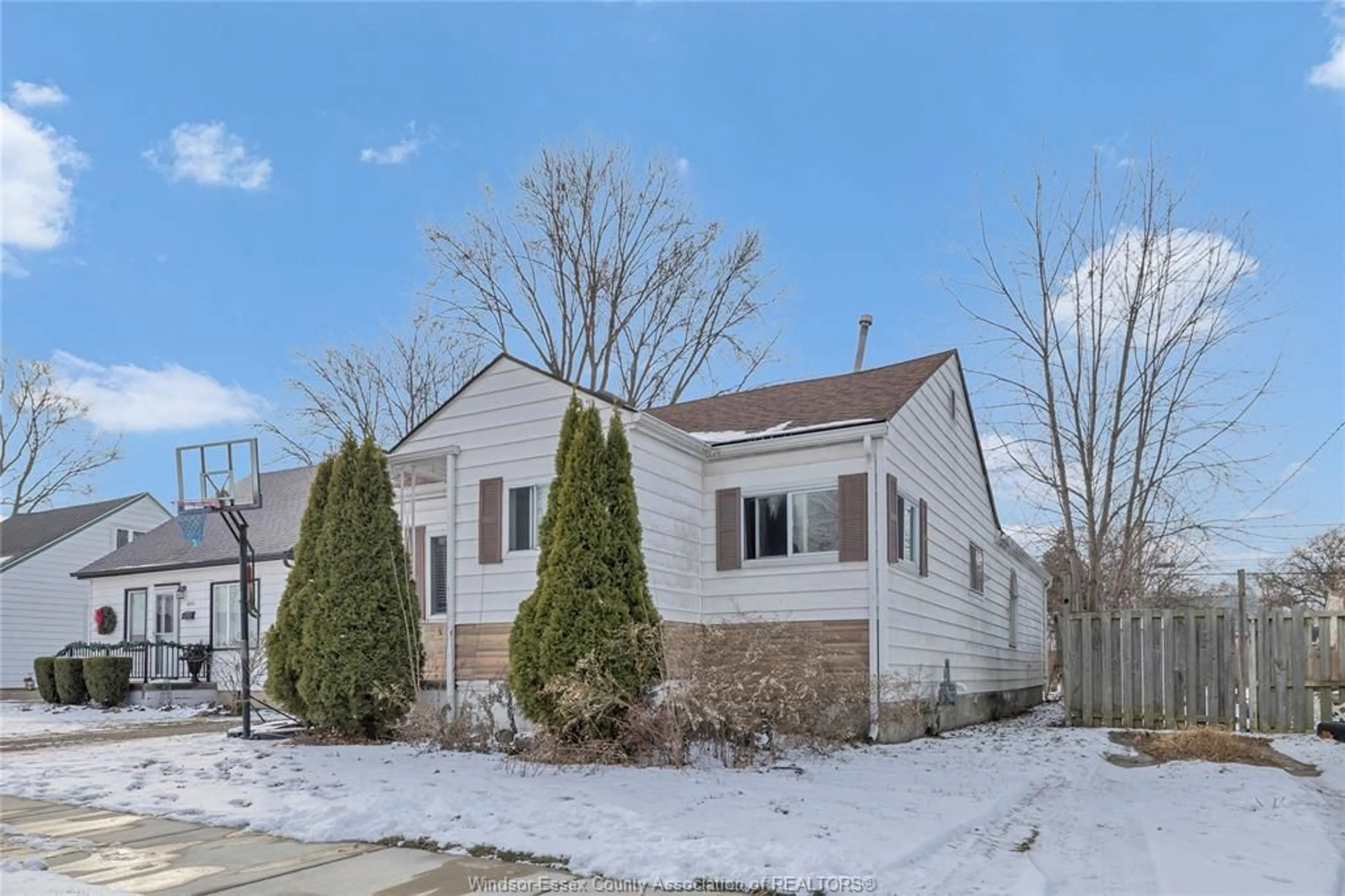 Unknown for 1857 AUBIN, Windsor Ontario N8W 4L1