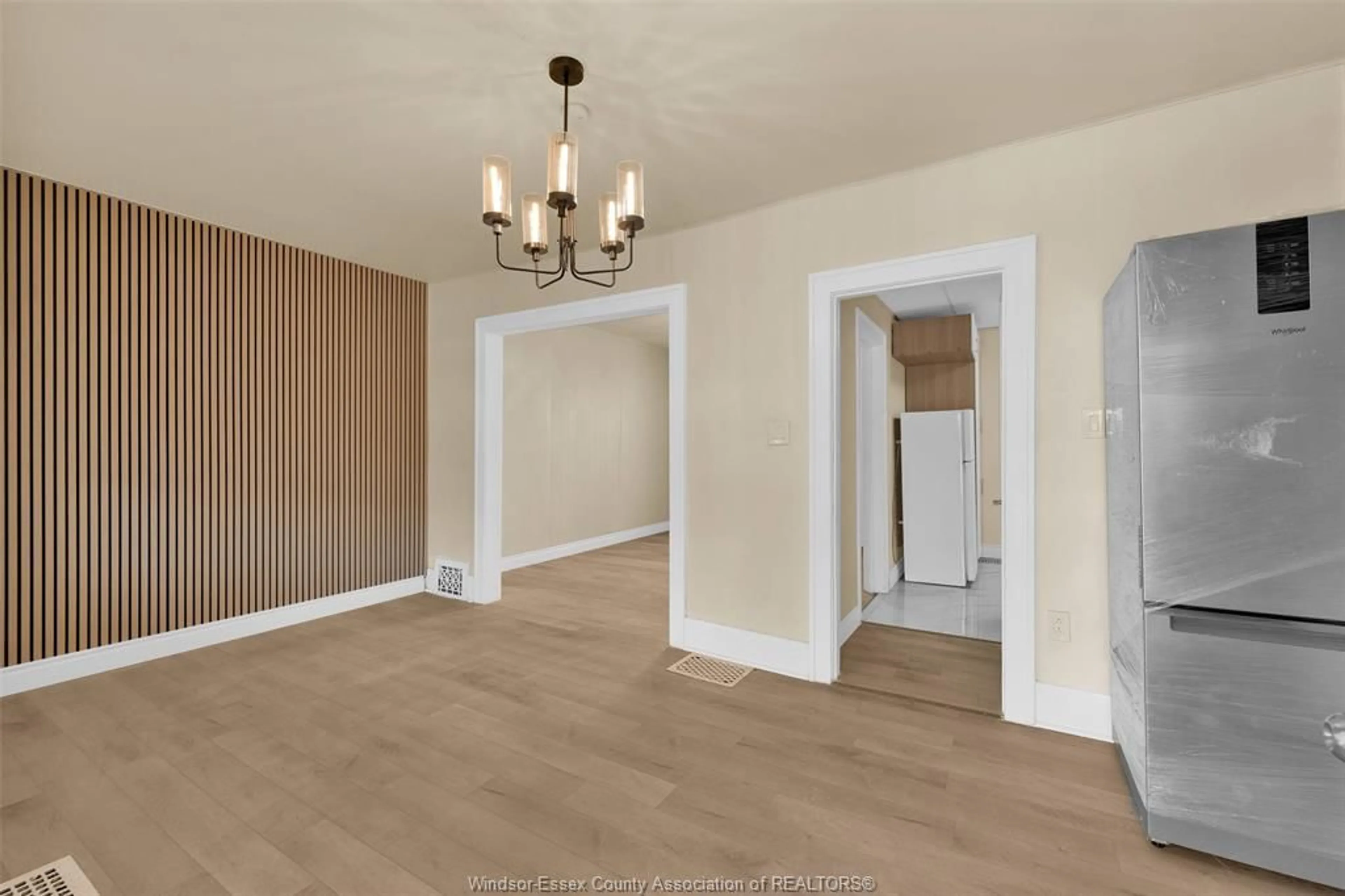 Unknown for 1127 WELLINGTON Ave, Windsor Ontario N9A 5K2