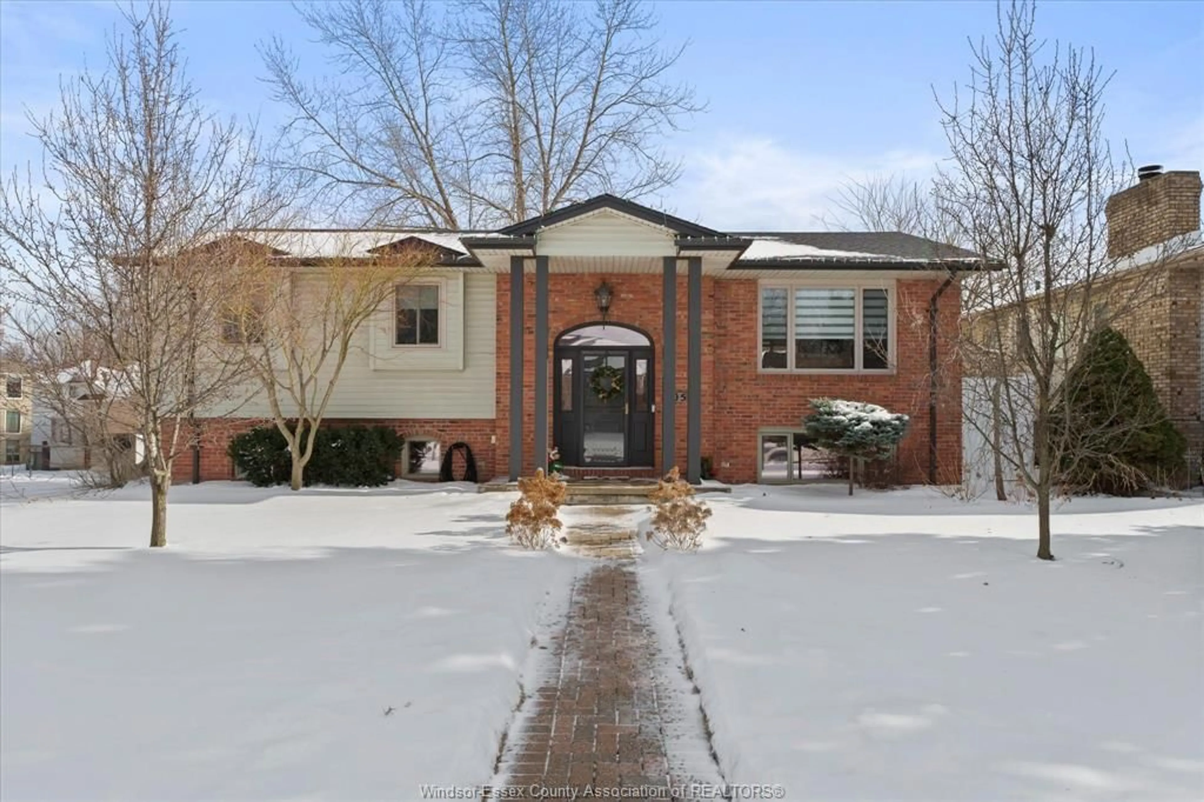 Home with brick exterior material, street for 405 STATE St, LaSalle Ontario N9J 3G1