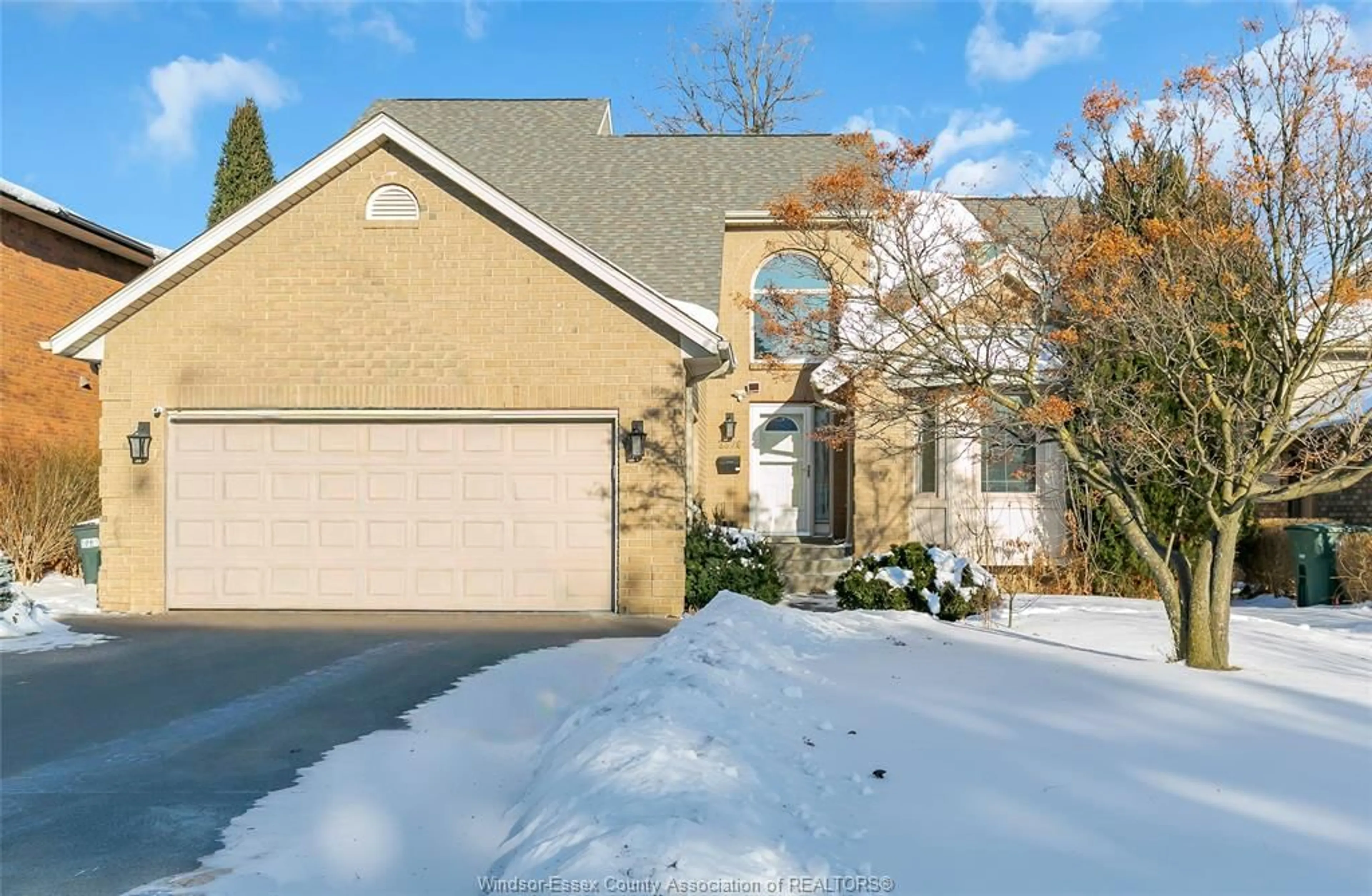 Unknown for 2376 DANDURAND Ave, Windsor Ontario N9E 3Y5