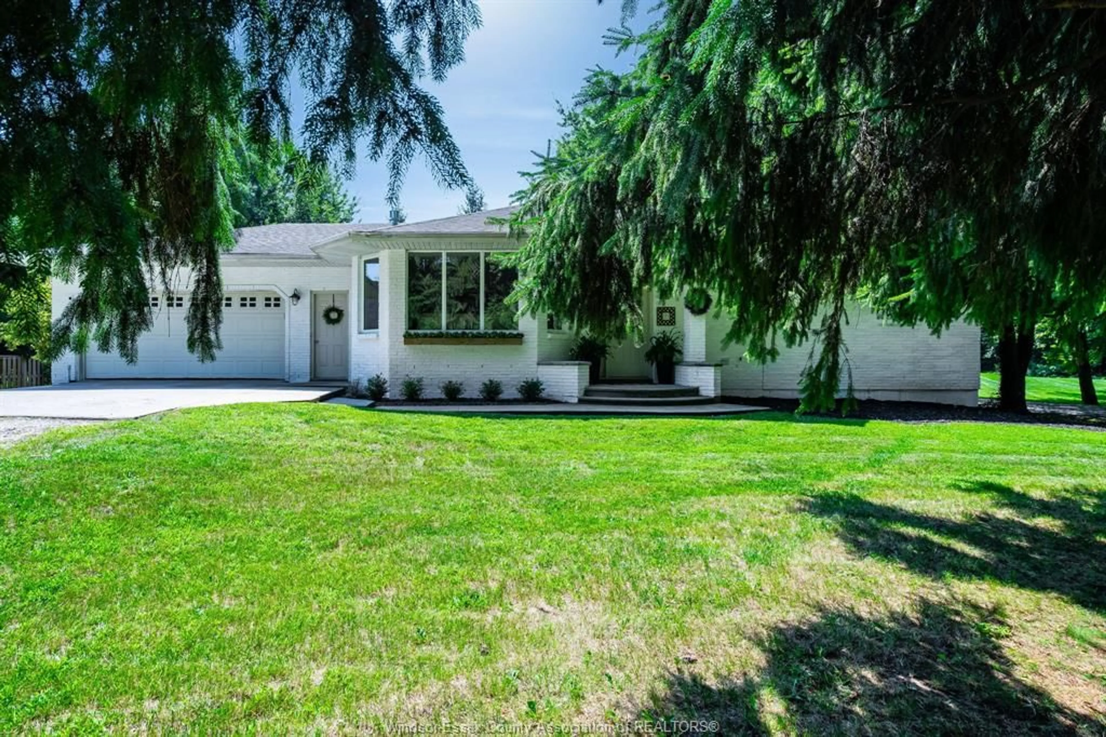 Home with vinyl exterior material, street for 110 Mersea Road 3, Leamington Ontario N8H 3V5