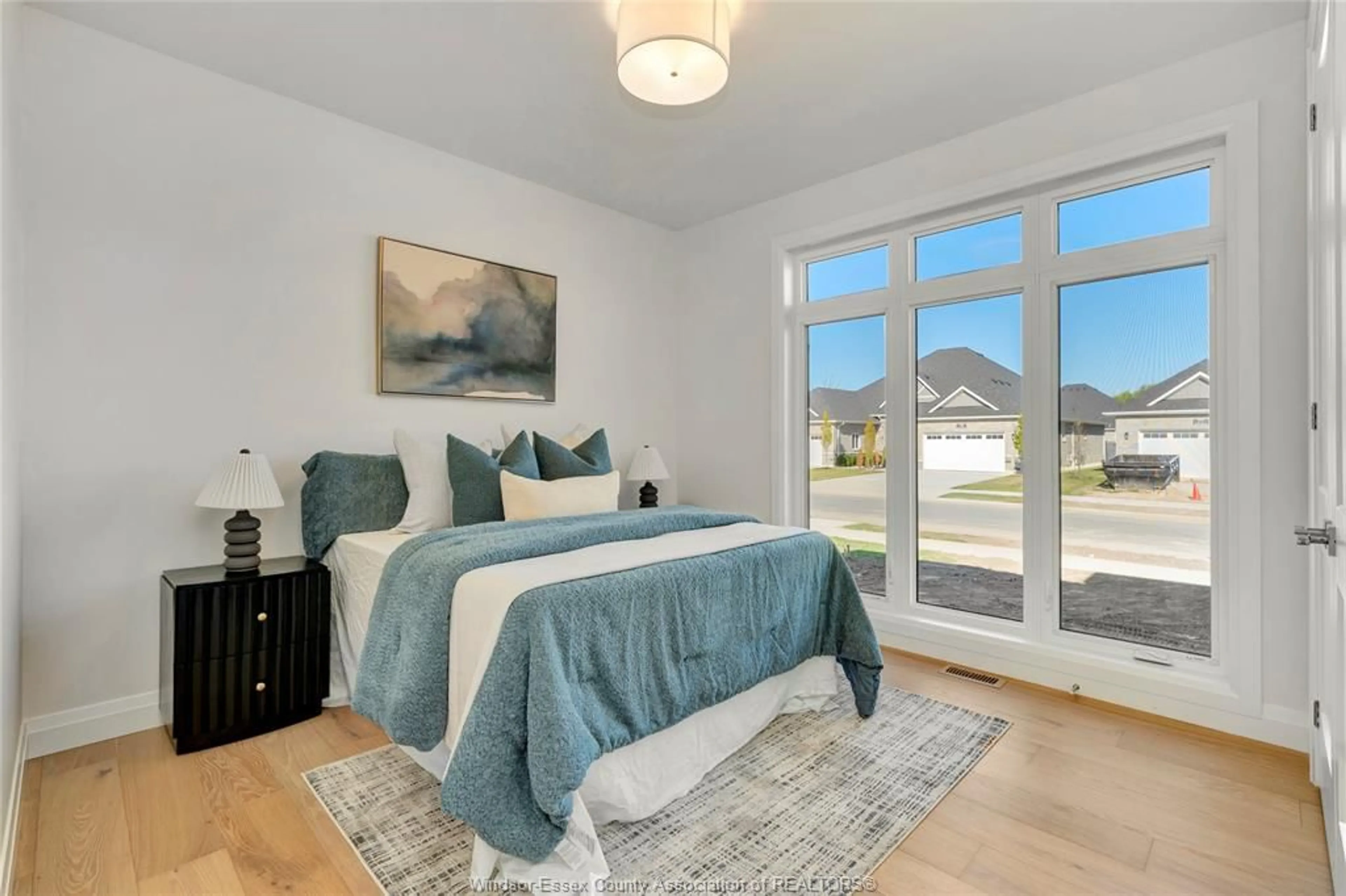 Bedroom with bed, unknown for 76 BELLEVIEW Dr, Kingsville Ontario N0R 1B0