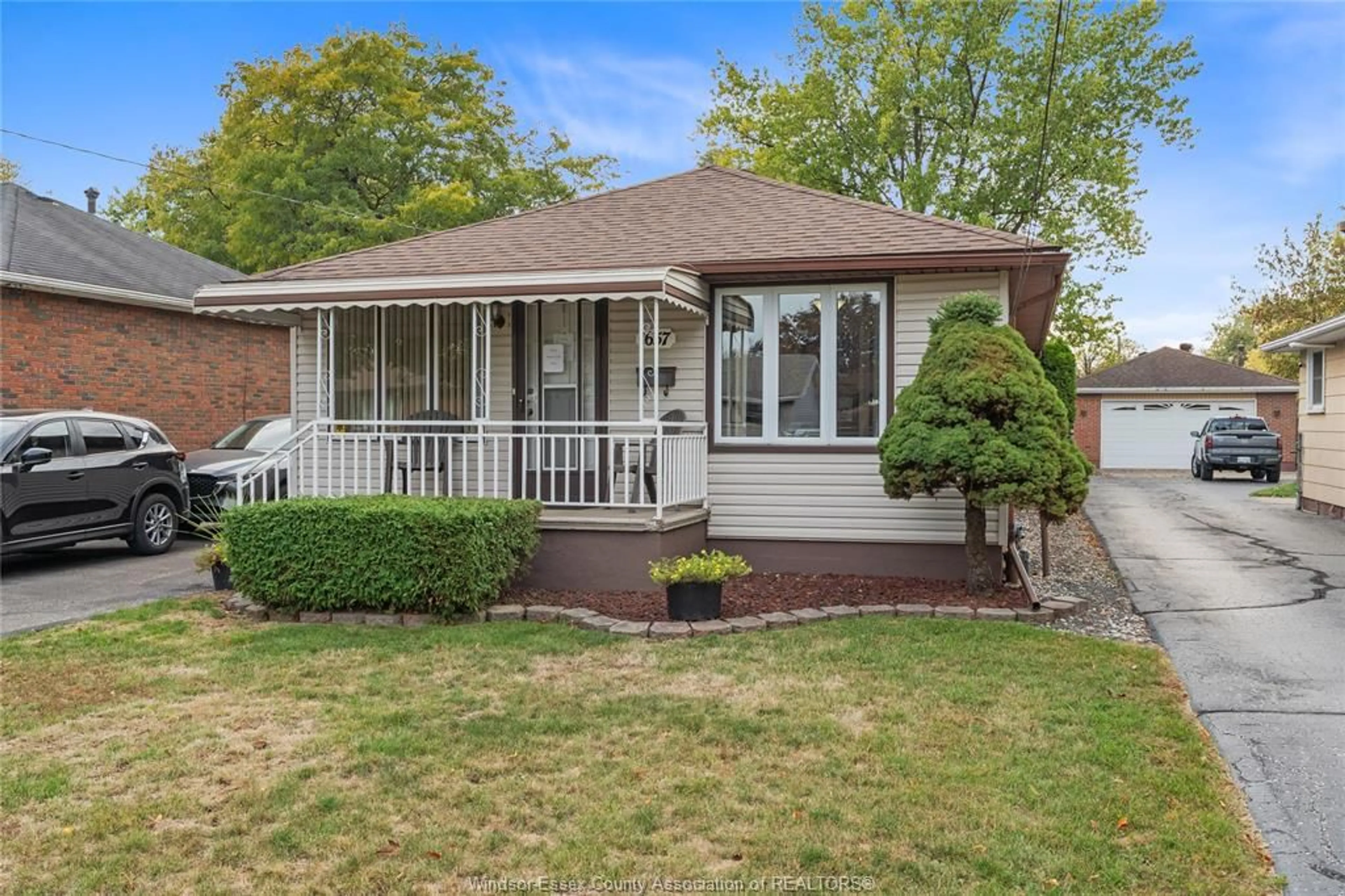 Home with brick exterior material, street for 1657 GLENDALE, Windsor Ontario N8T 2N1