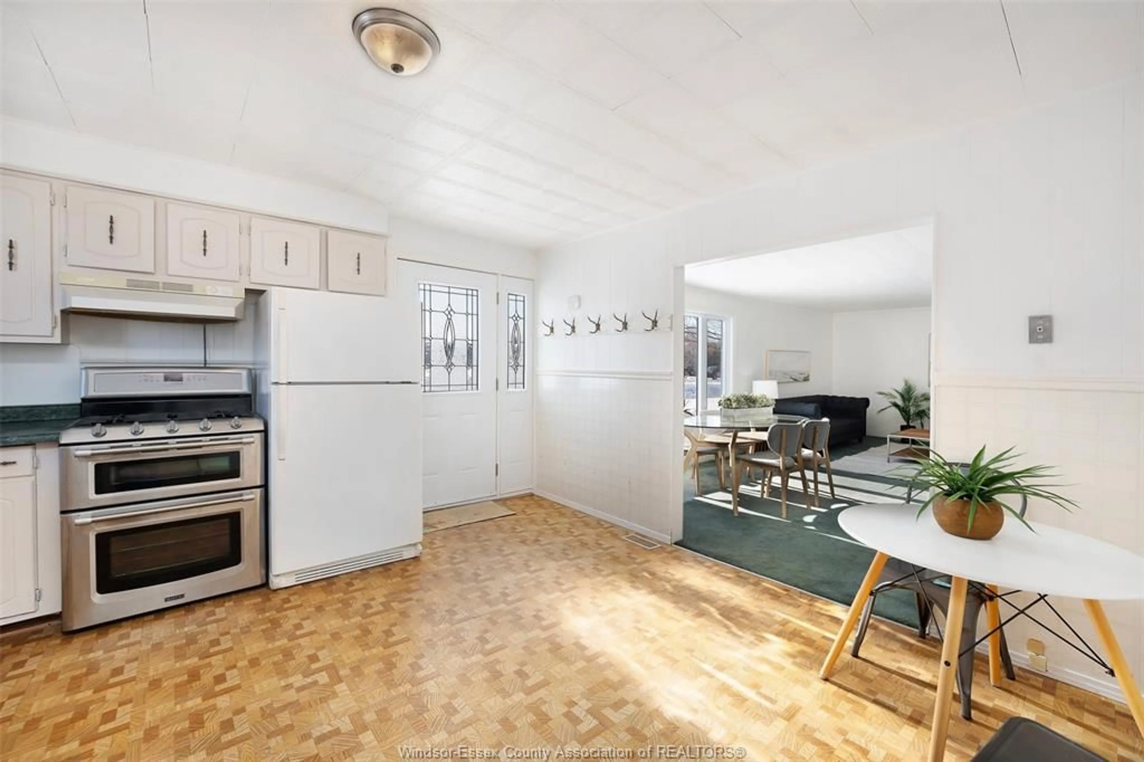 Open concept kitchen, unknown for 1331 DEER RUN Rd, Leamington Ontario N8H 3V7