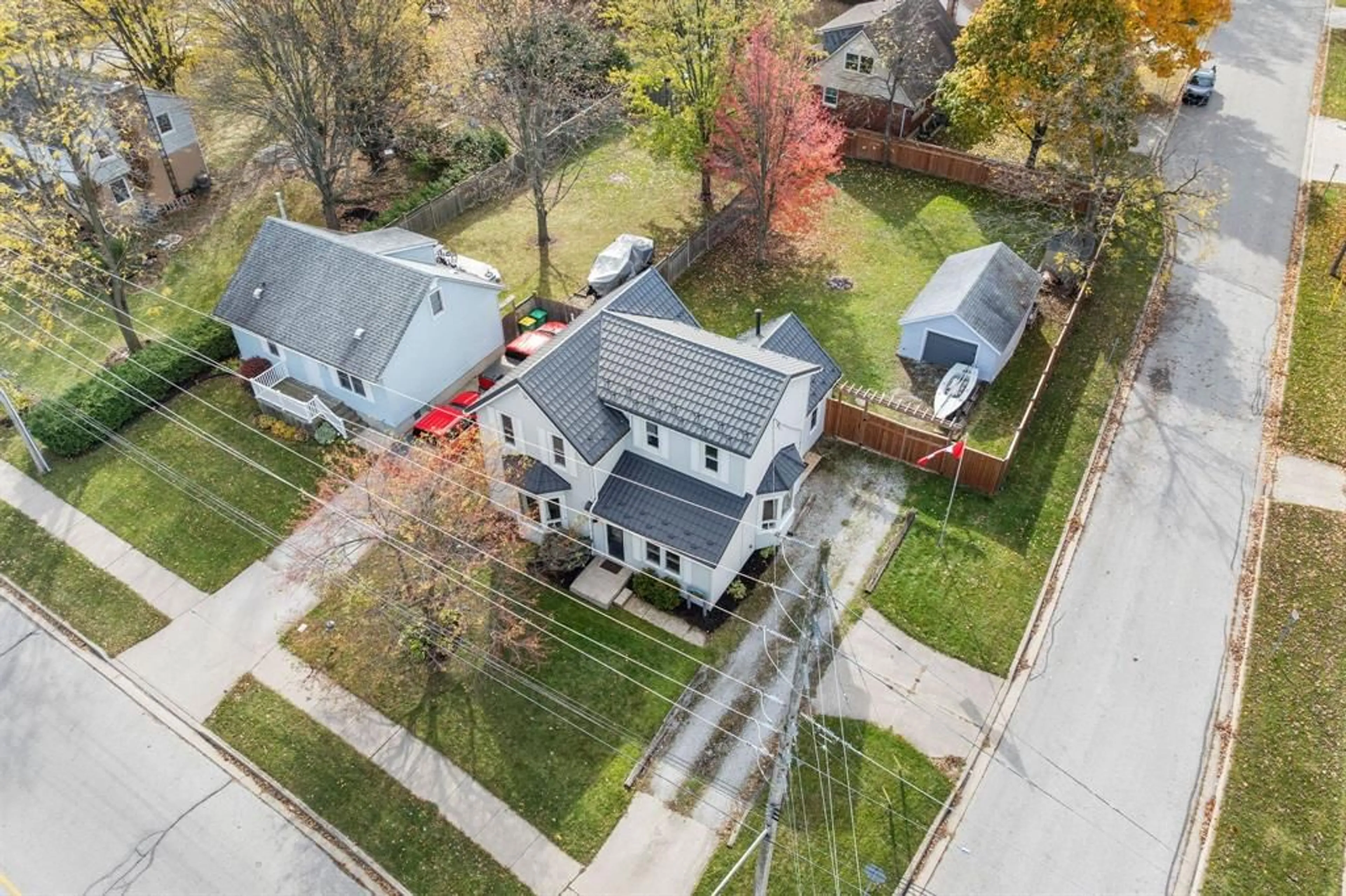 A pic from outside/outdoor area/front of a property/back of a property/a pic from drone, street for 4109 Glenview Rd, Petrolia Ontario N0N 1R0