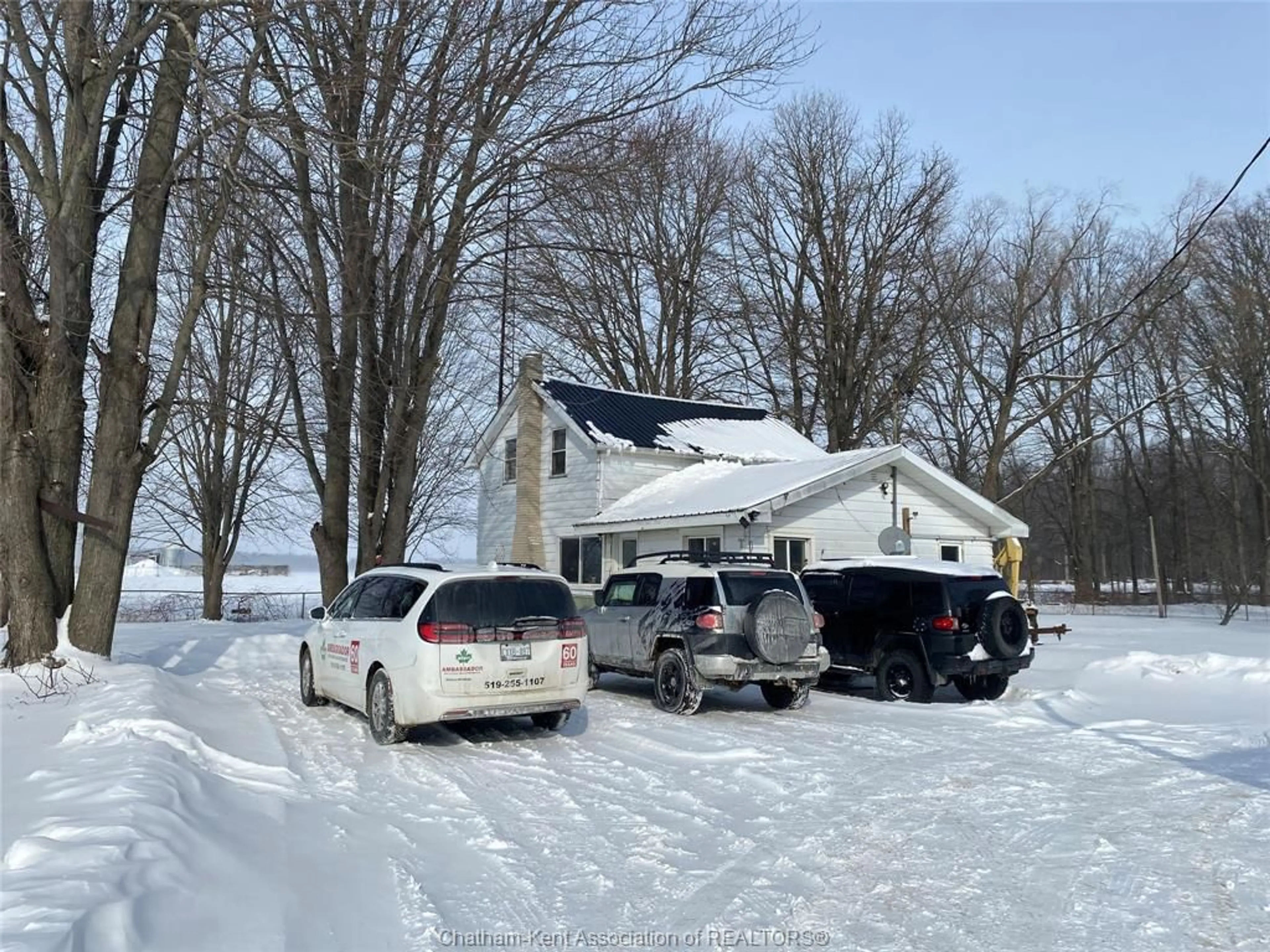 Parking for 22330 HAGERTY Rd, Newbury Ontario N0L 1Z0