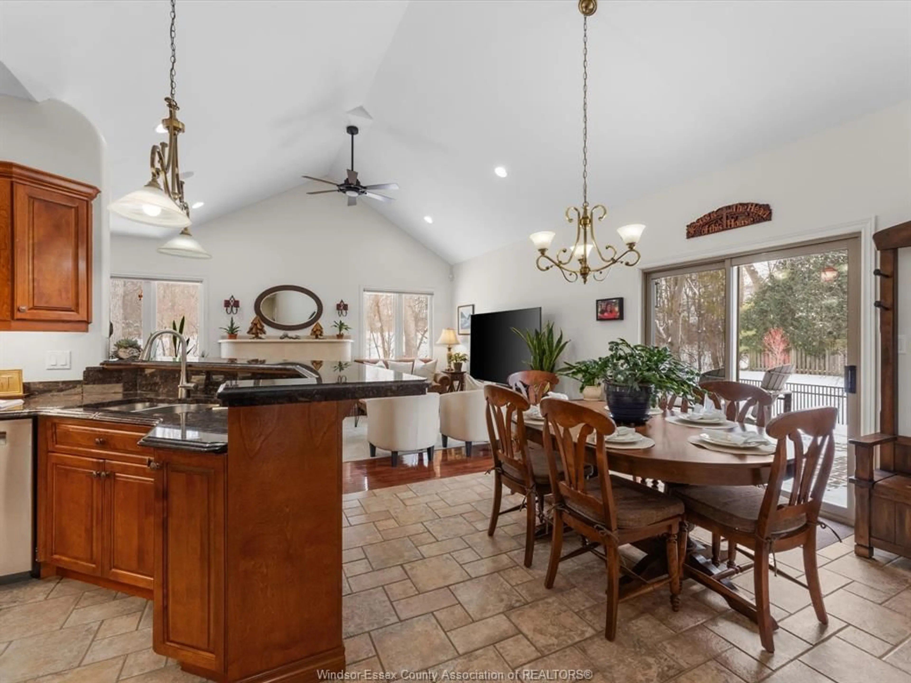 Open concept kitchen, ceramic/tile floor for 444 VANDERBILT Cres, Windsor Ontario N8P 1R6