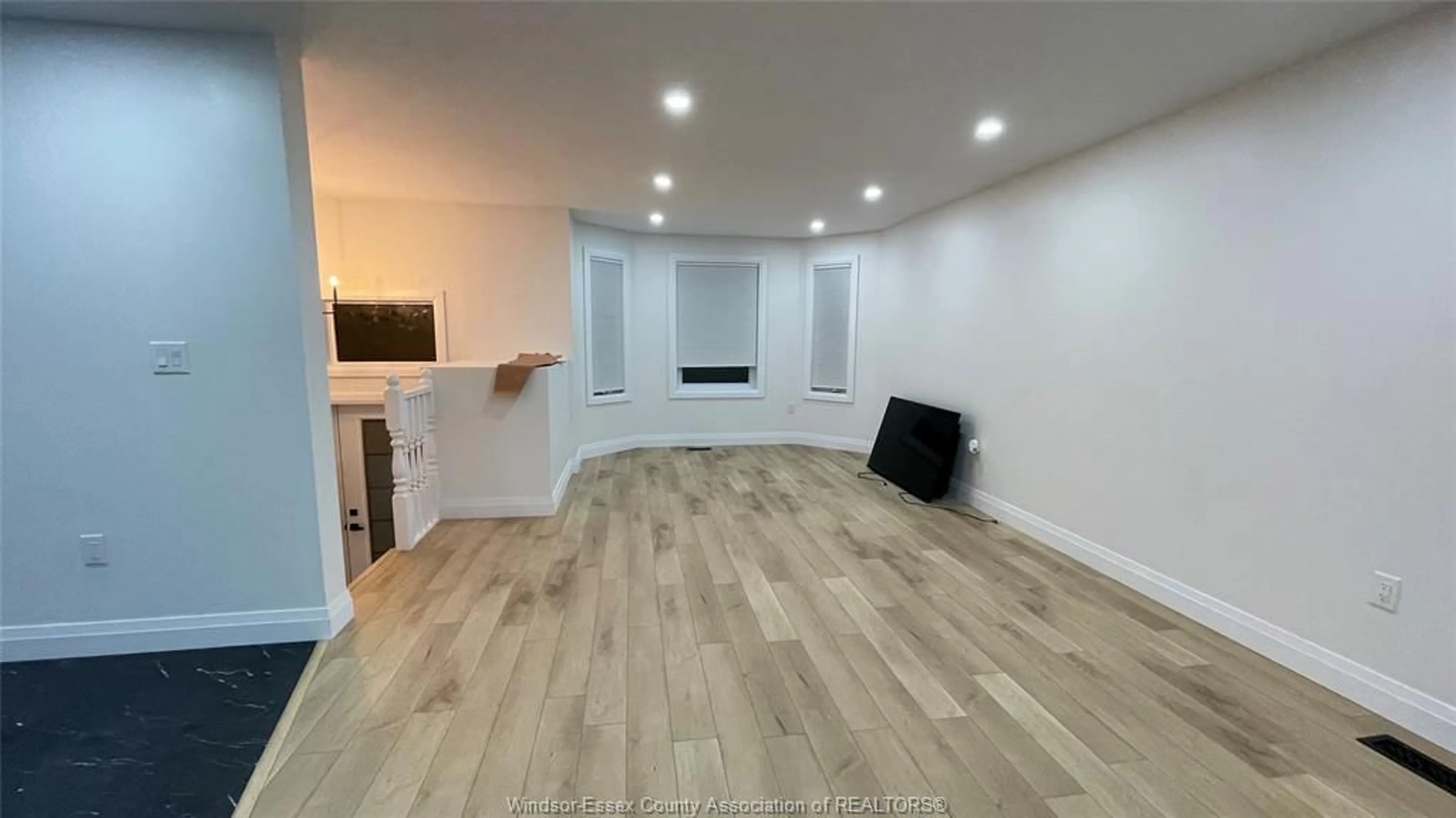 A pic of a room for 3707 MAGUIRE St, Windsor Ontario N9E 4V3