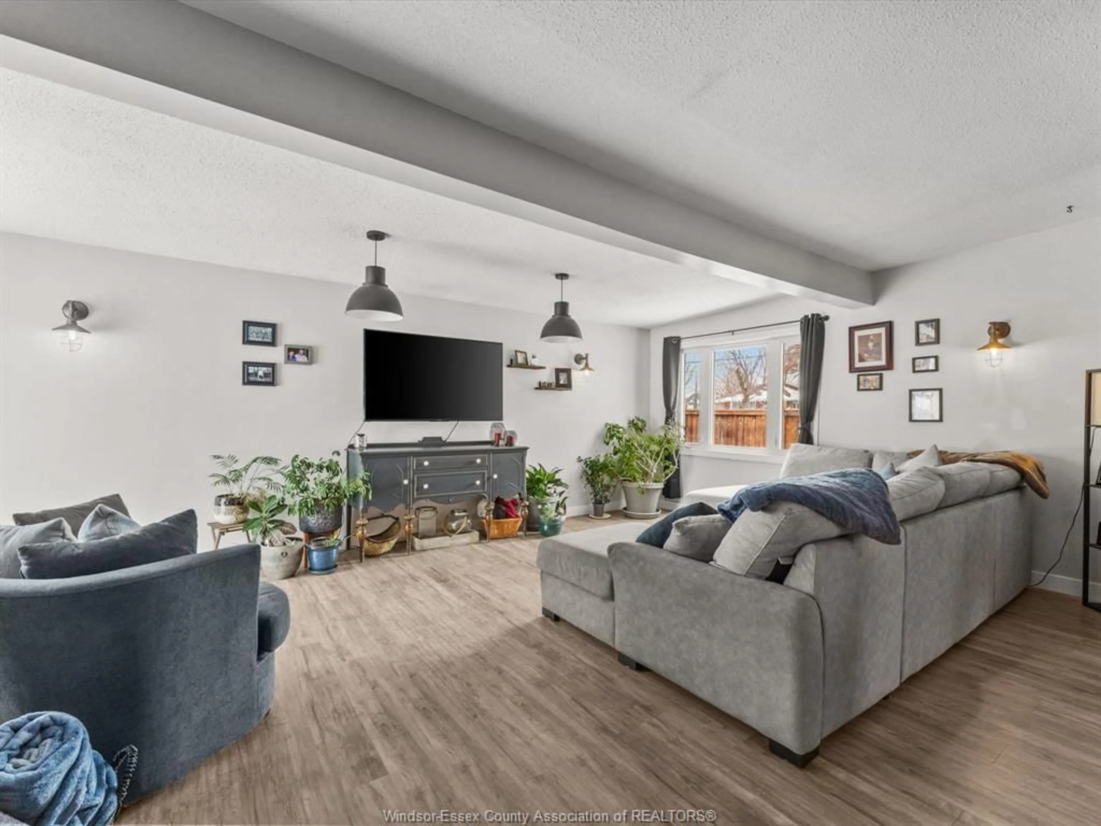 Living room with furniture, unknown for 119 County Road 27, Cottam Ontario N0R 1B0