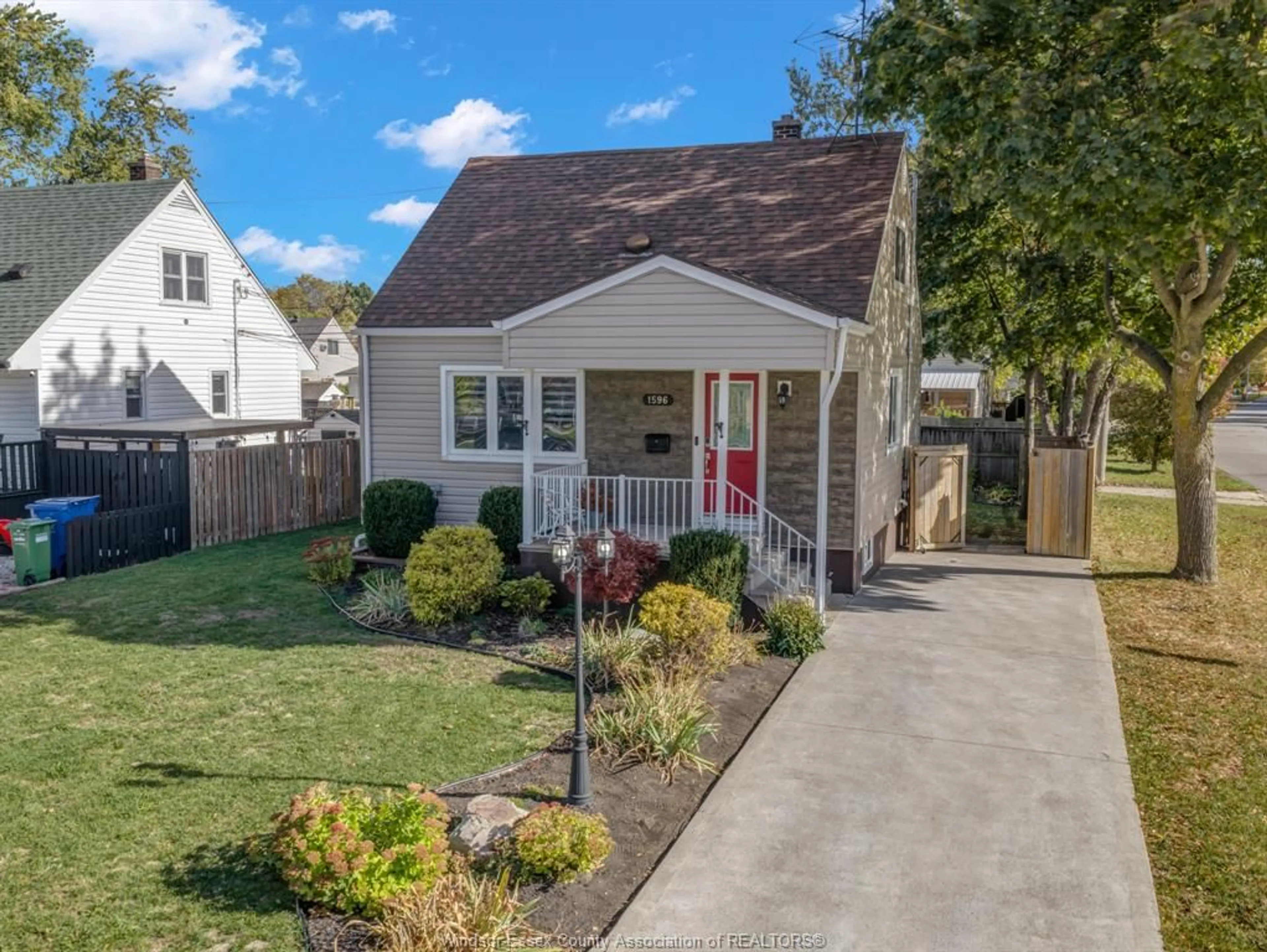 Unknown for 1596 OLIVE Rd, Windsor Ontario N8Y 4M5