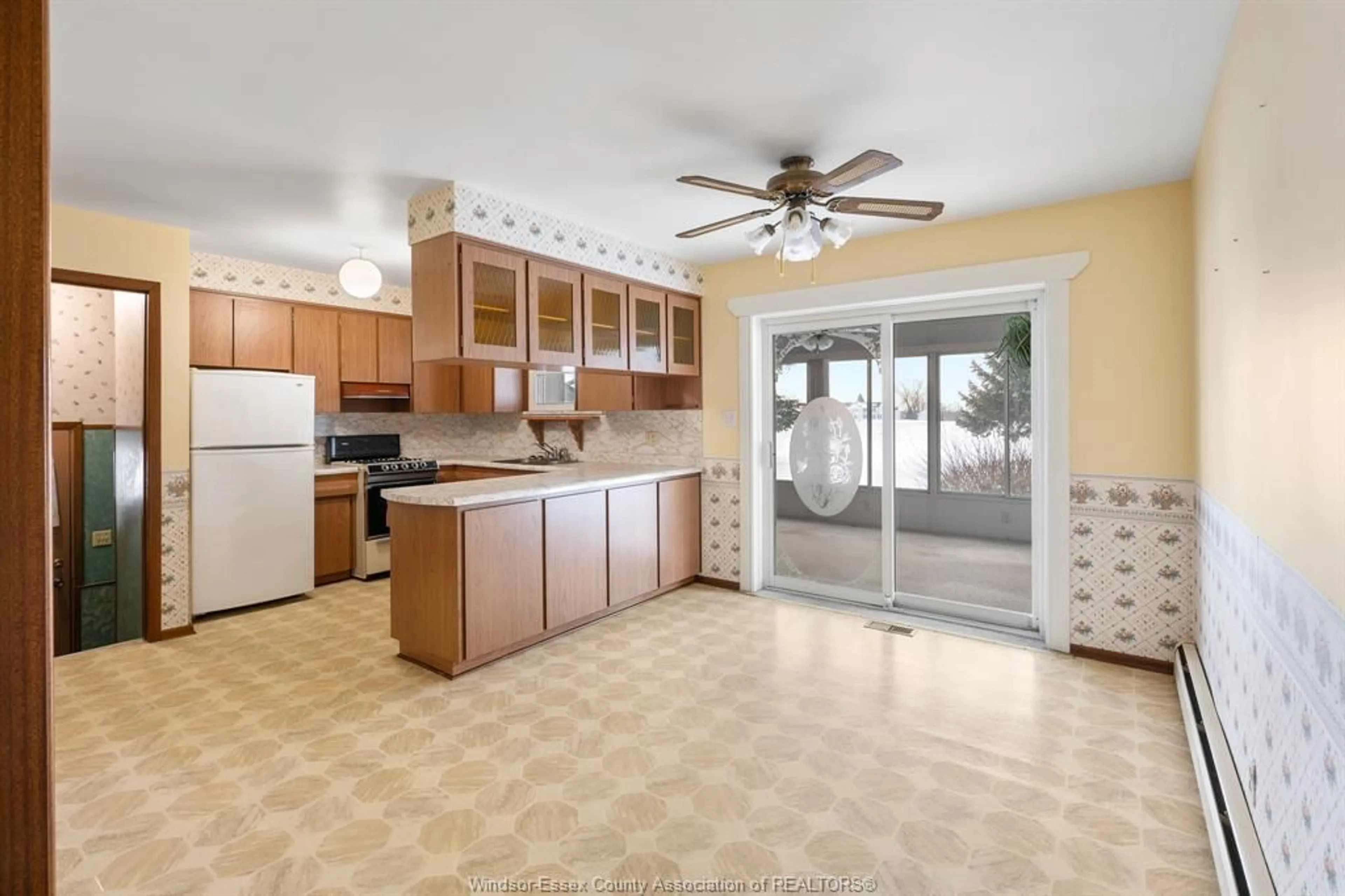 Unknown for 9520 Malden Rd, LaSalle Ontario N9J 2W2