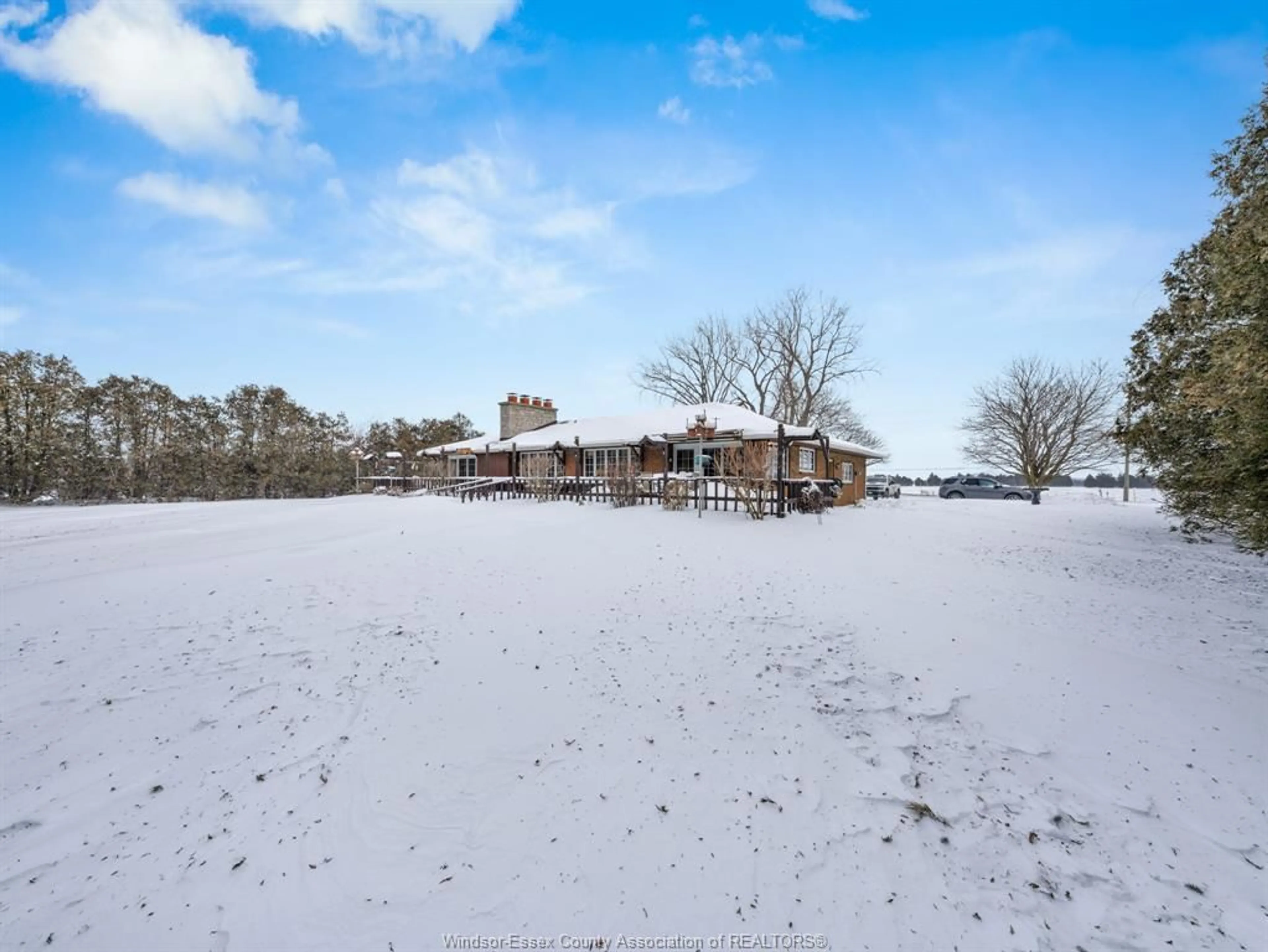 A pic from outside/outdoor area/front of a property/back of a property/a pic from drone, unknown for 271-273 MERSEA RD 12, Leamington Ontario N8H 3V6