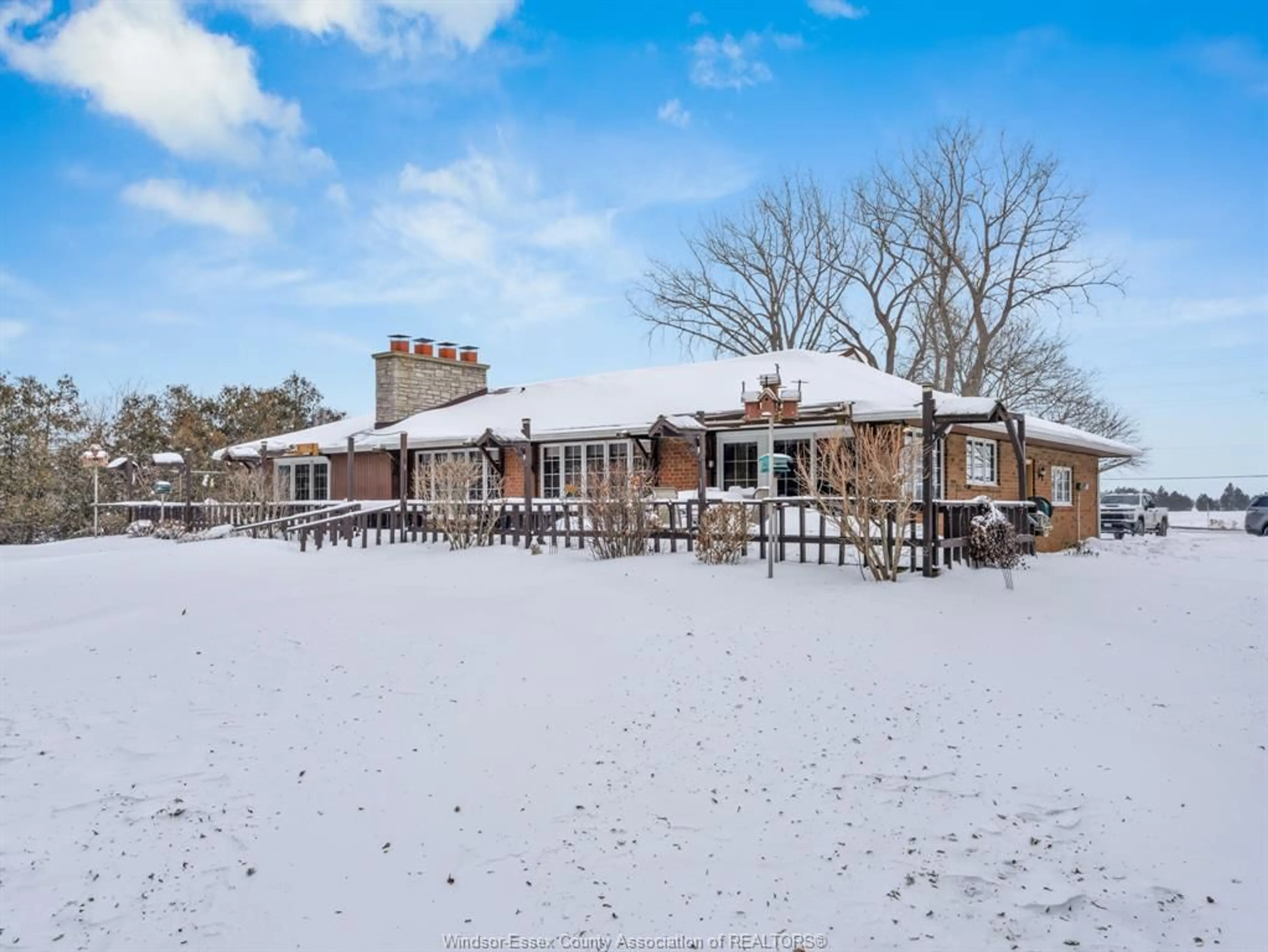 A pic from outside/outdoor area/front of a property/back of a property/a pic from drone, building for 271-273 MERSEA RD 12, Leamington Ontario N8H 3V6