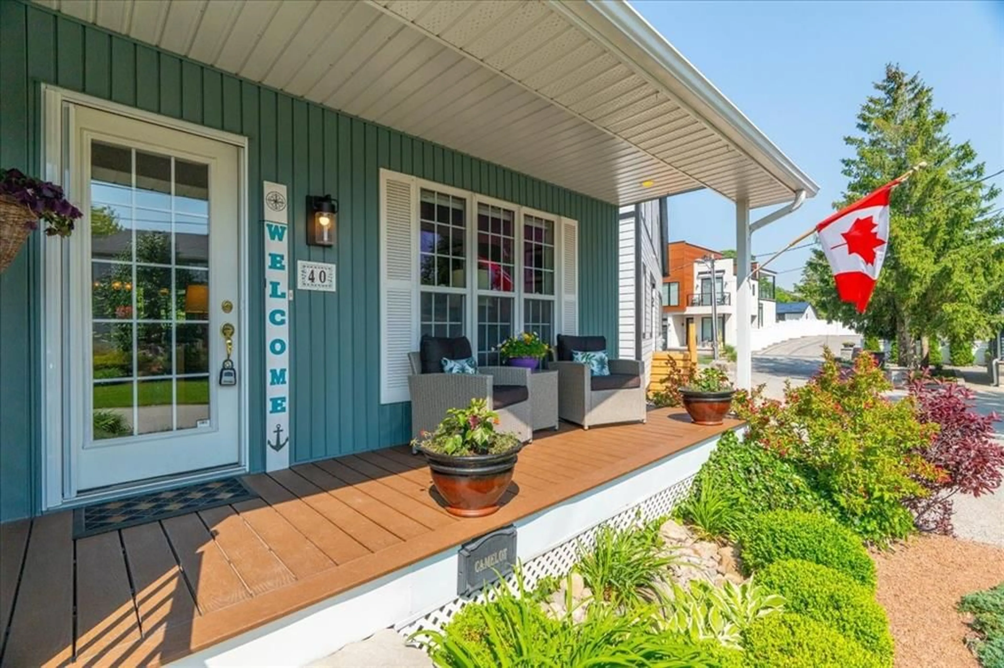 Unknown for 40 LAKESIDE Cir, Grand Bend Ontario N0M 1T0