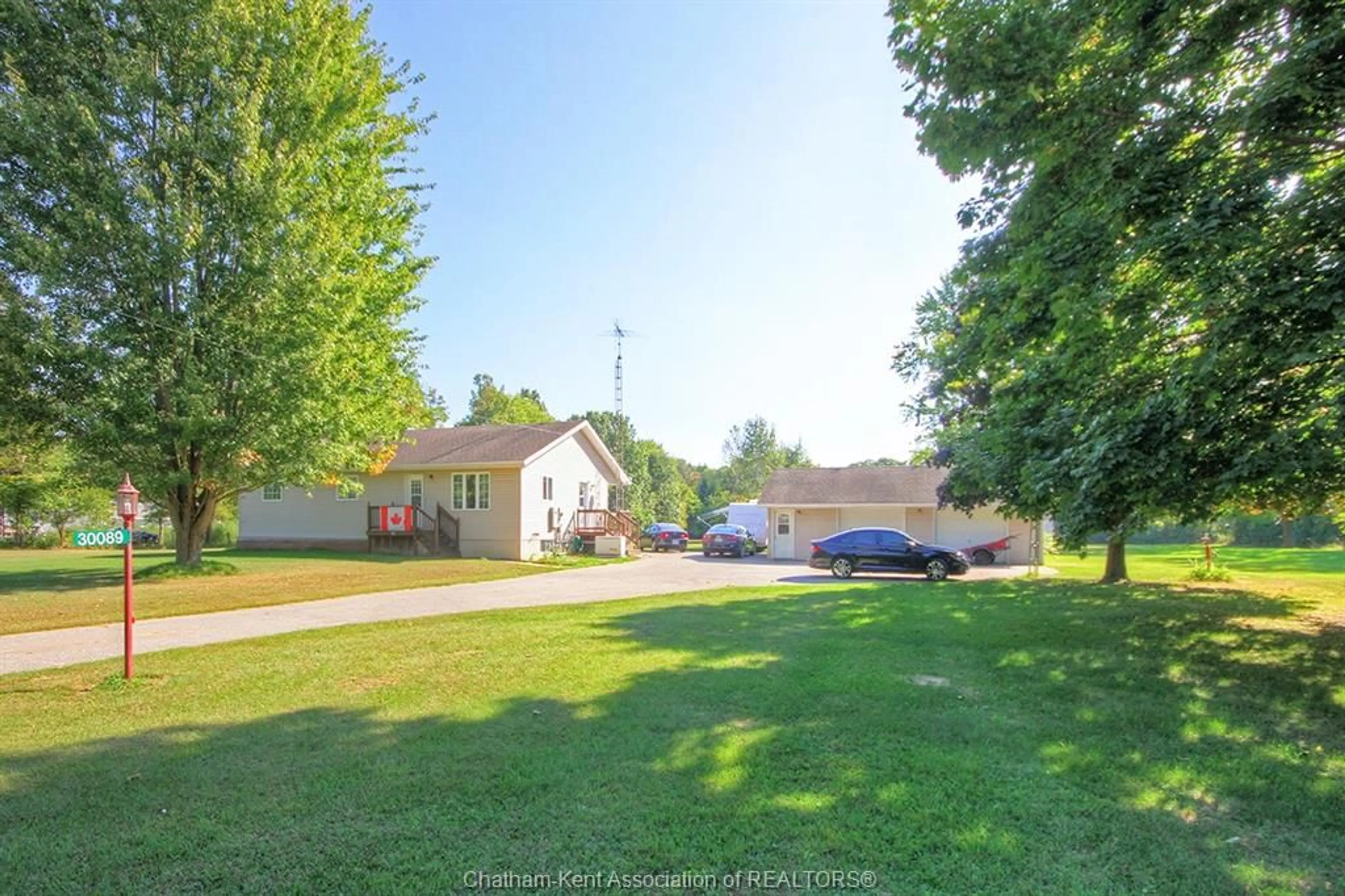 A pic from outside/outdoor area/front of a property/back of a property/a pic from drone, street for 30089 West Bothwell Rd, Bothwell Ontario N0P 1C0