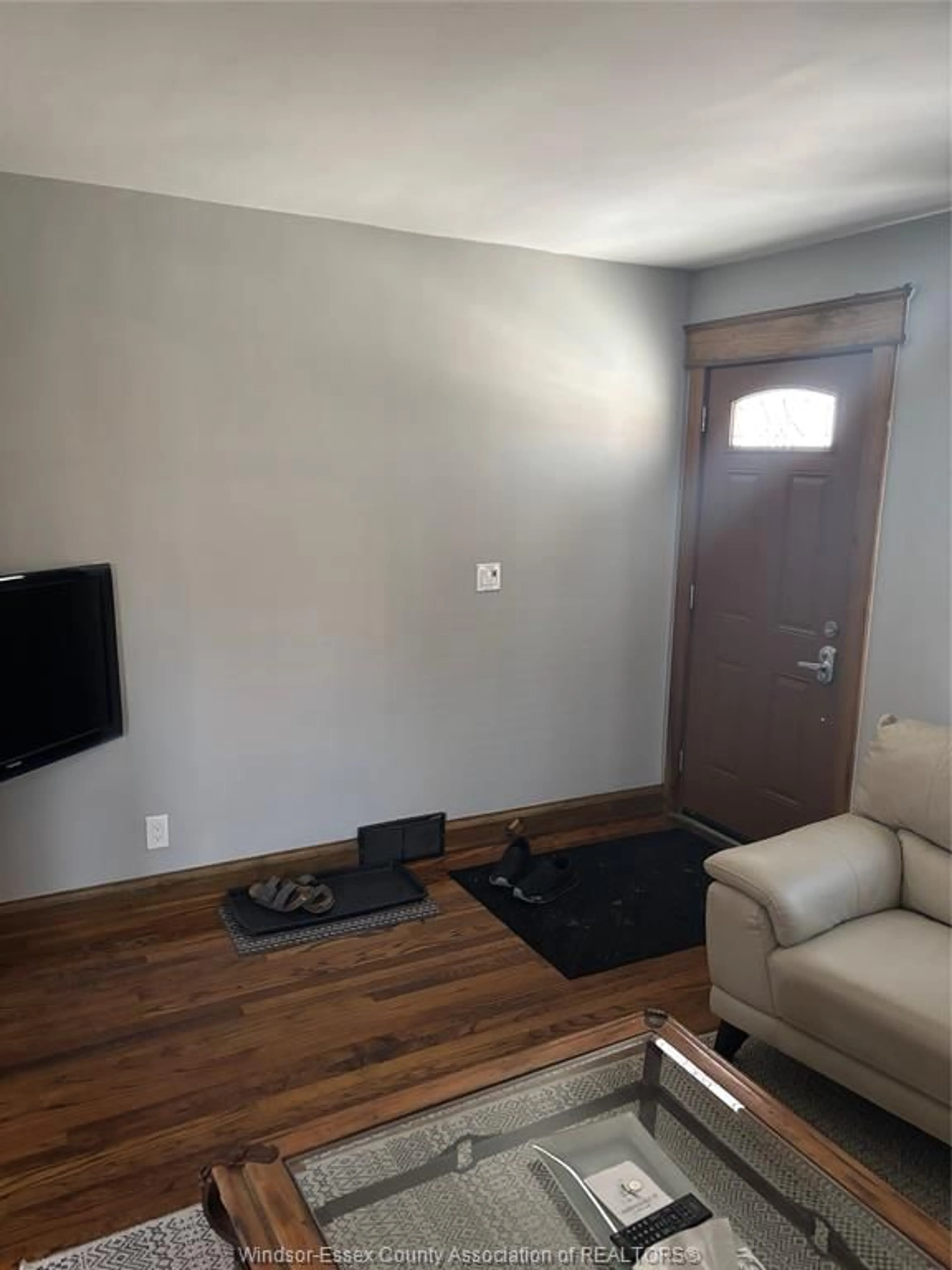 A pic of a room for 512 BRUCE, Windsor Ontario N9A 4W8