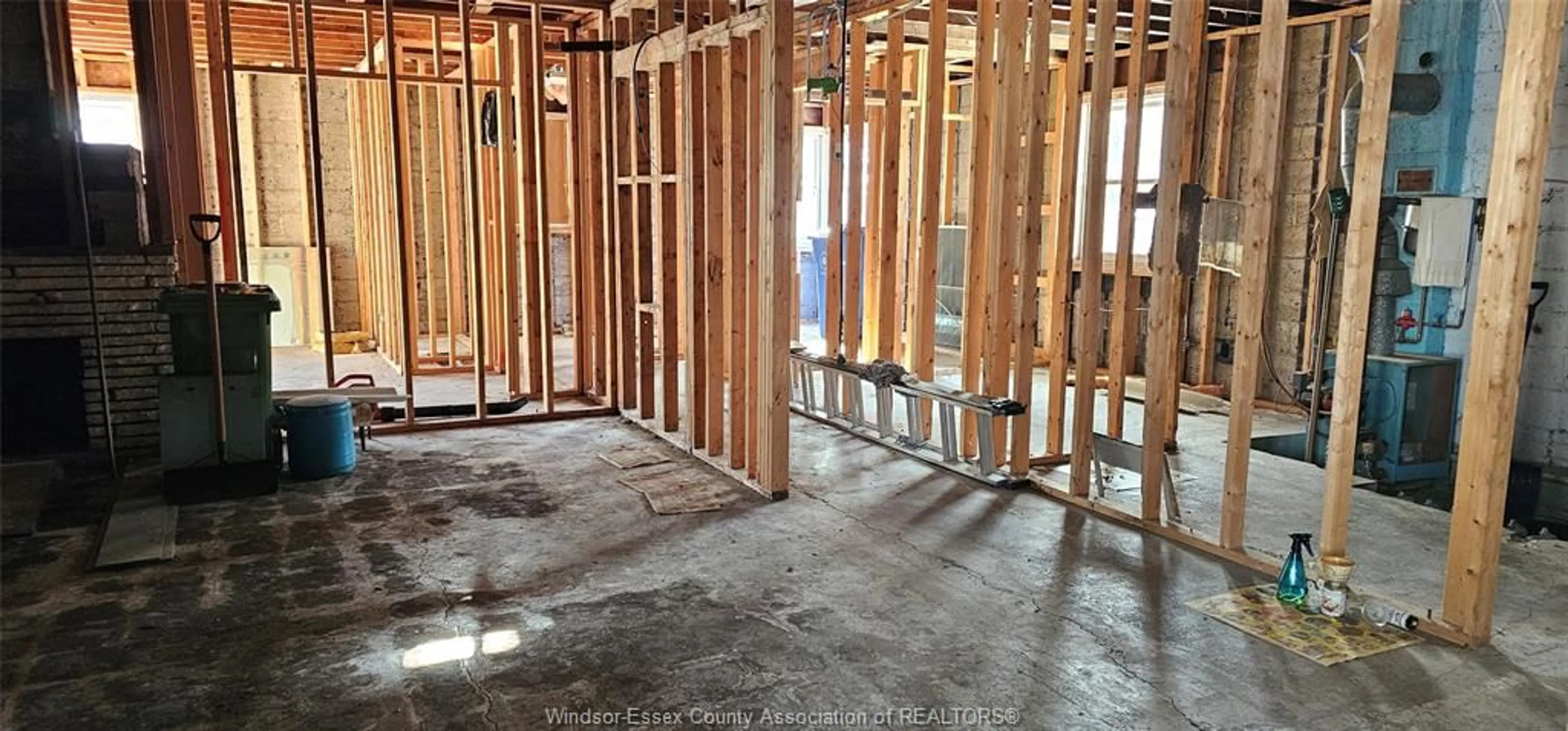 A pic of a room for 355 EASTLAWN Ave, Windsor Ontario N8S 3H3