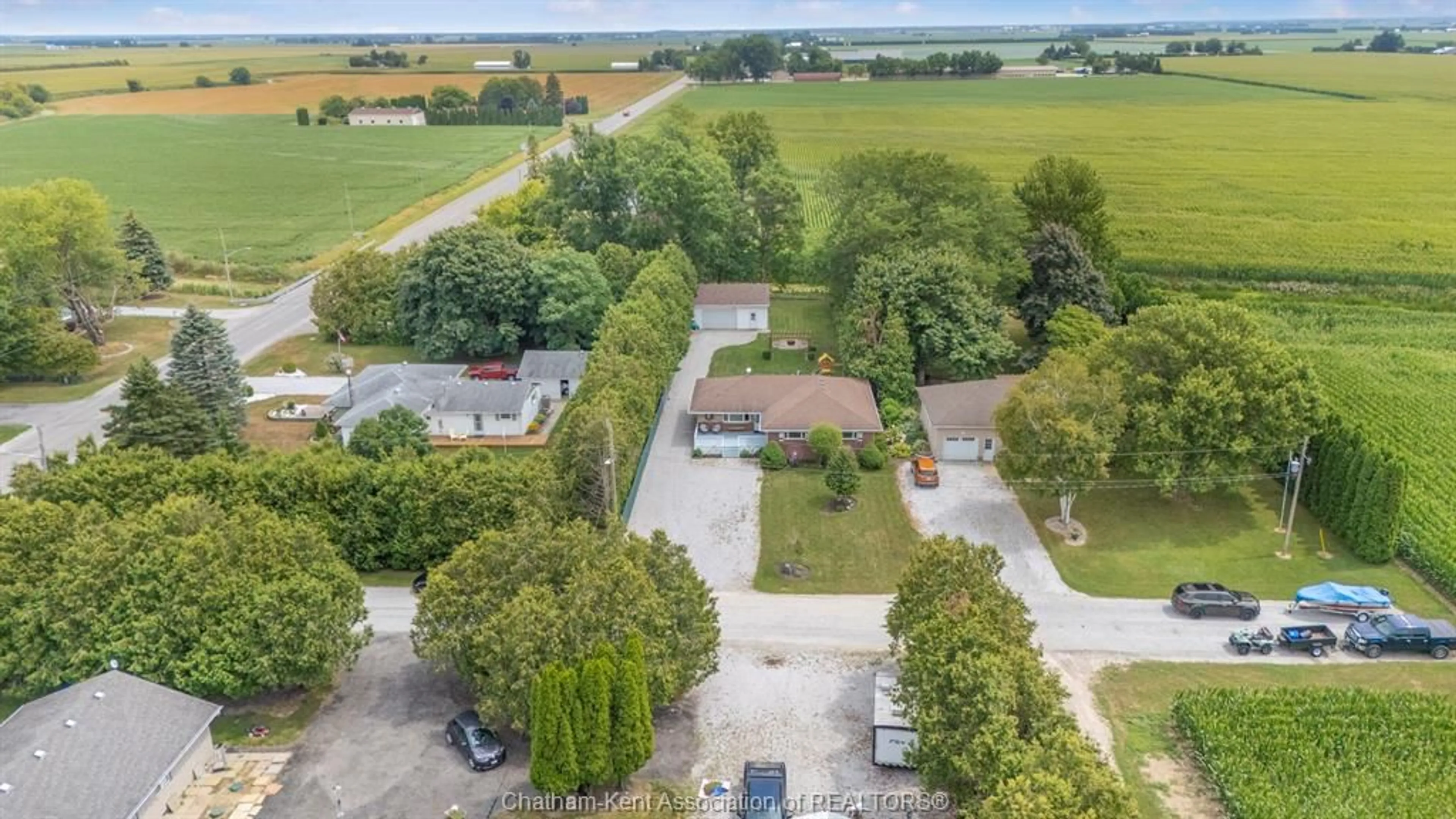 A pic from outside/outdoor area/front of a property/back of a property/a pic from drone, unknown for 7138 Benoit Dr, Grande Pointe Ontario N0L 2P0