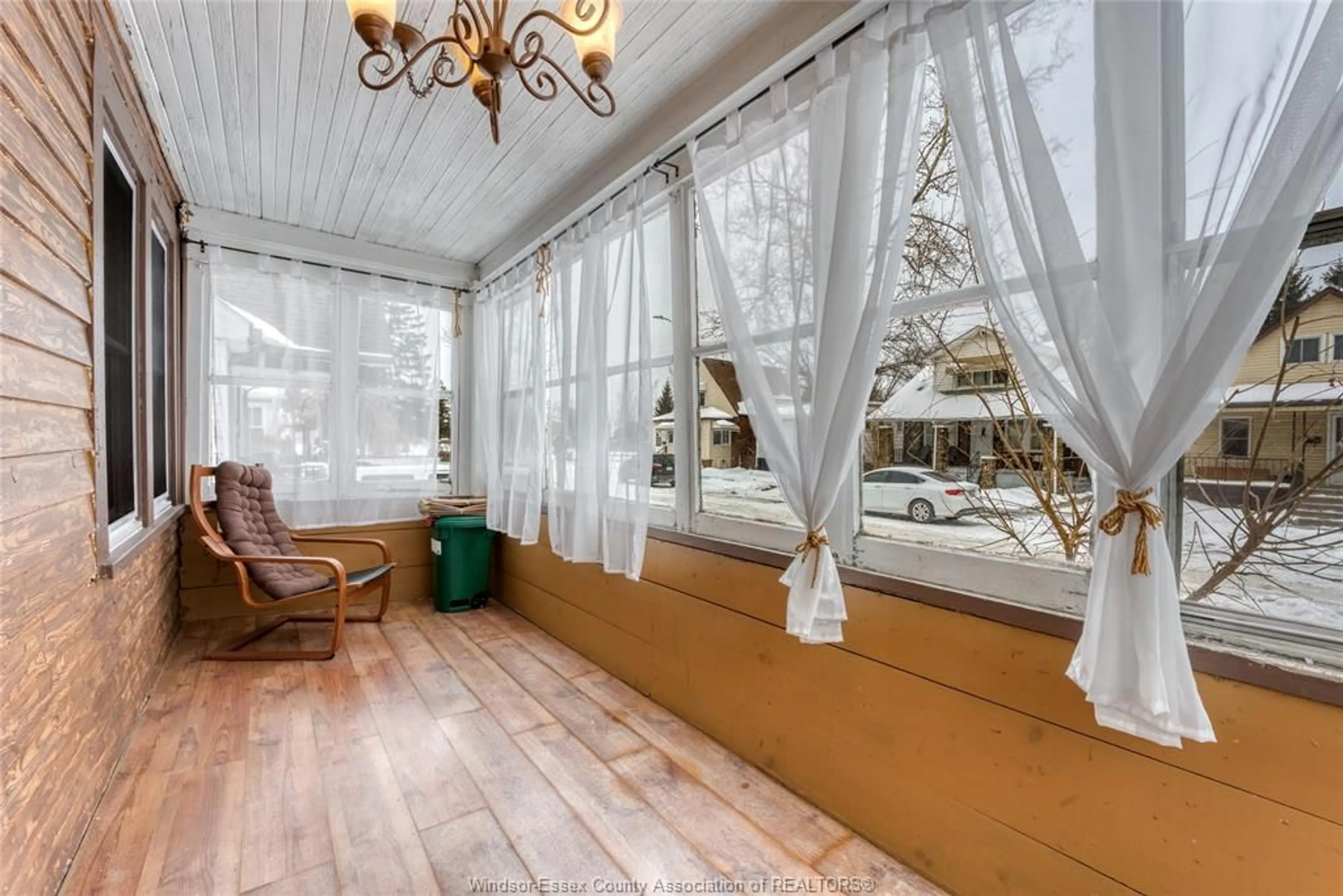 Unknown for 1581 CADILLAC St, Windsor Ontario N8Y 2C4