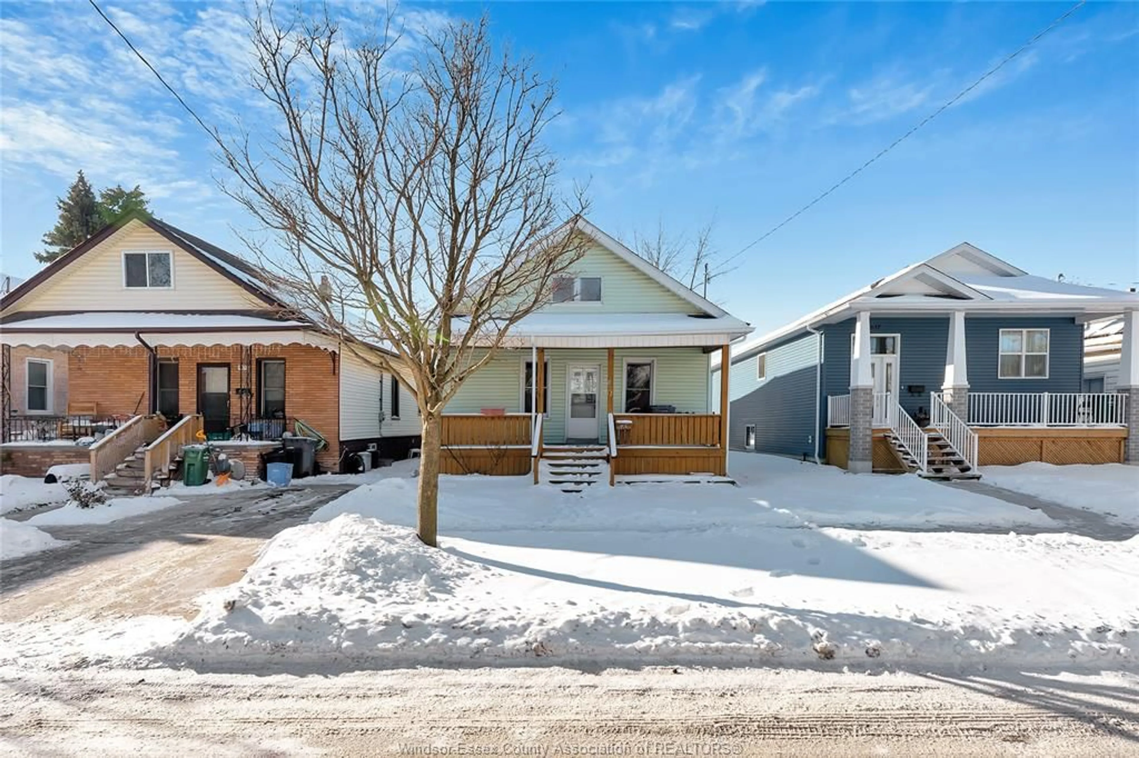 Unknown for 651 BROCK St, Windsor Ontario N9C 2T1