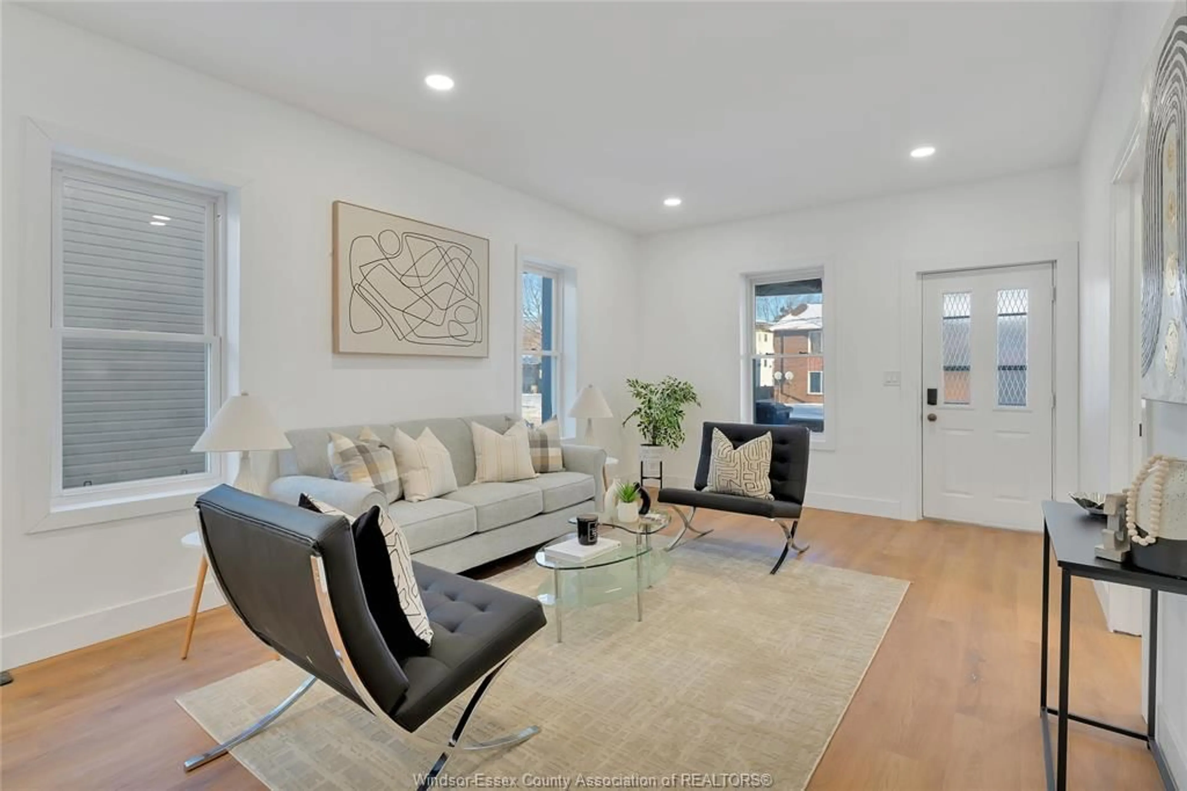 Living room with furniture, unknown for 651 BROCK St, Windsor Ontario N9C 2T1