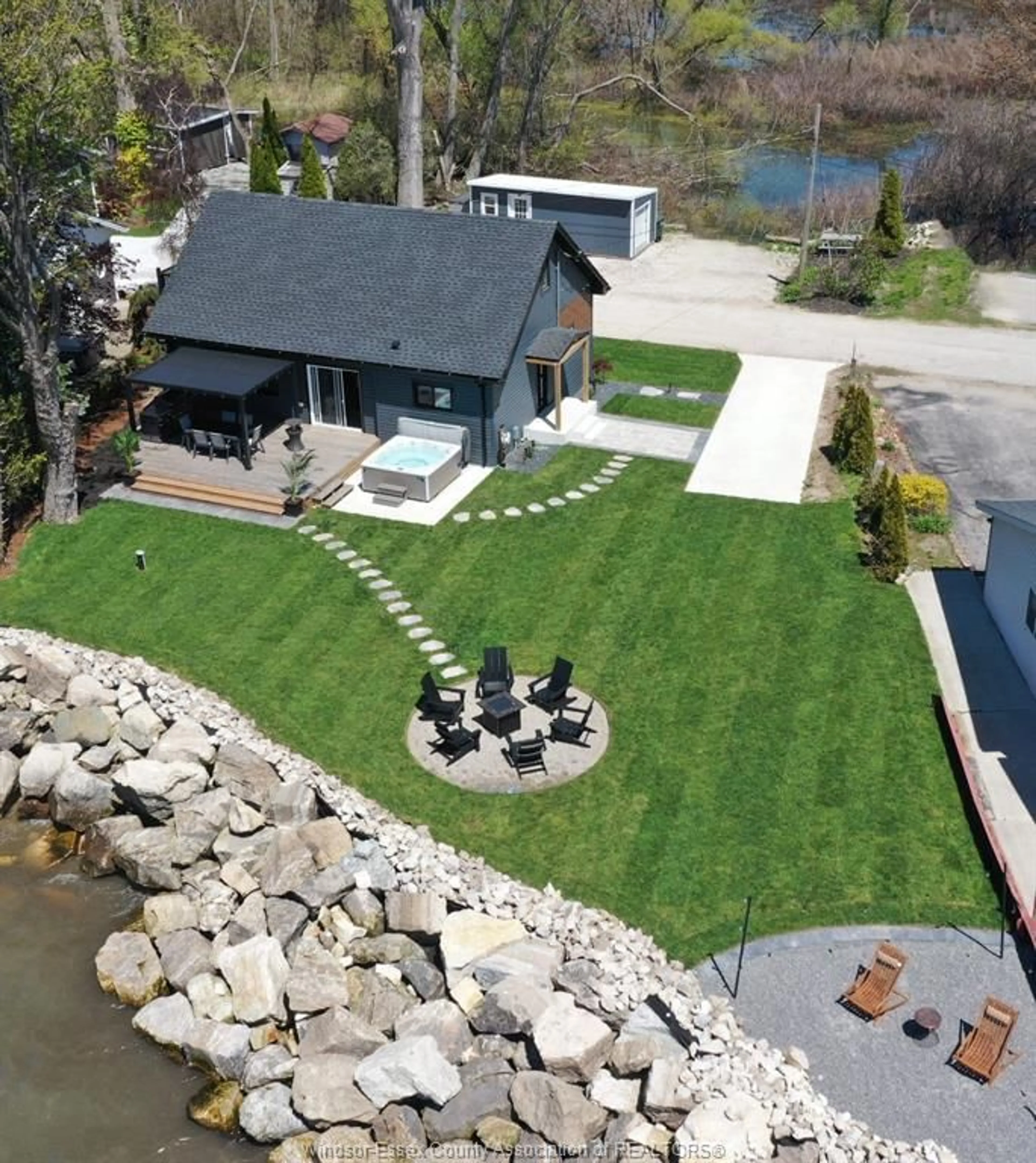 A pic from outside/outdoor area/front of a property/back of a property/a pic from drone, water/lake/river/ocean view for 19 LEVERGOOD Lane, Amherstburg Ontario N0R 1G0