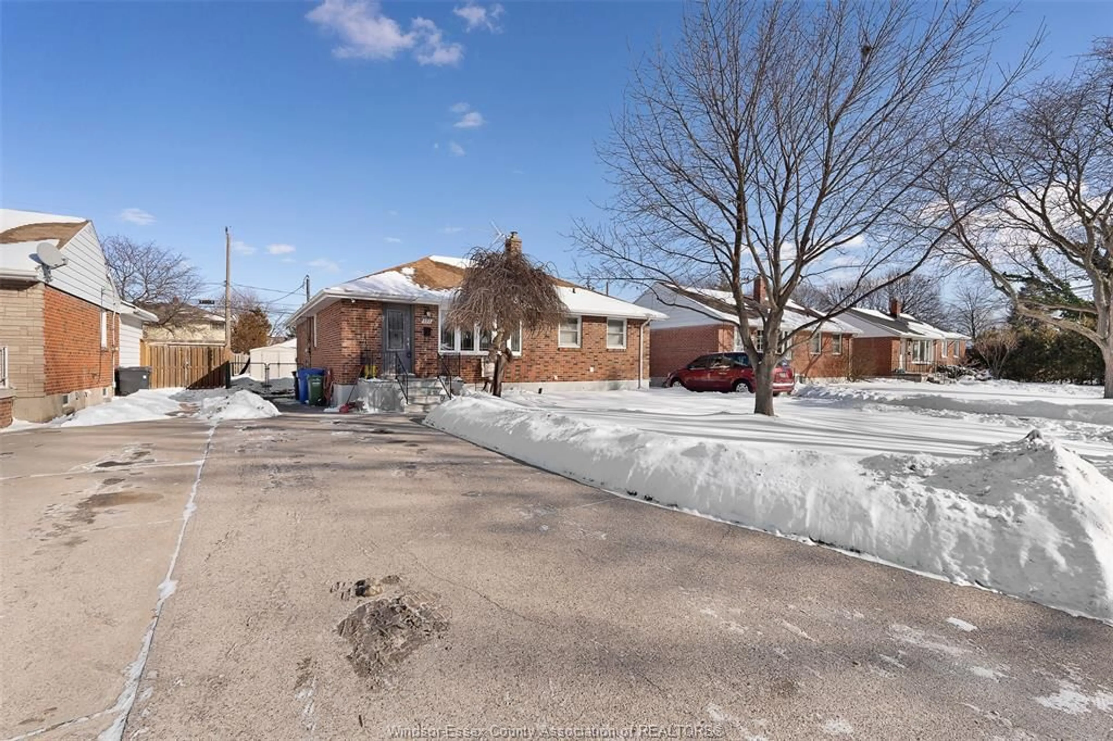 Unknown for 882 LAPORTE Ave, Windsor Ontario N8S 3R4