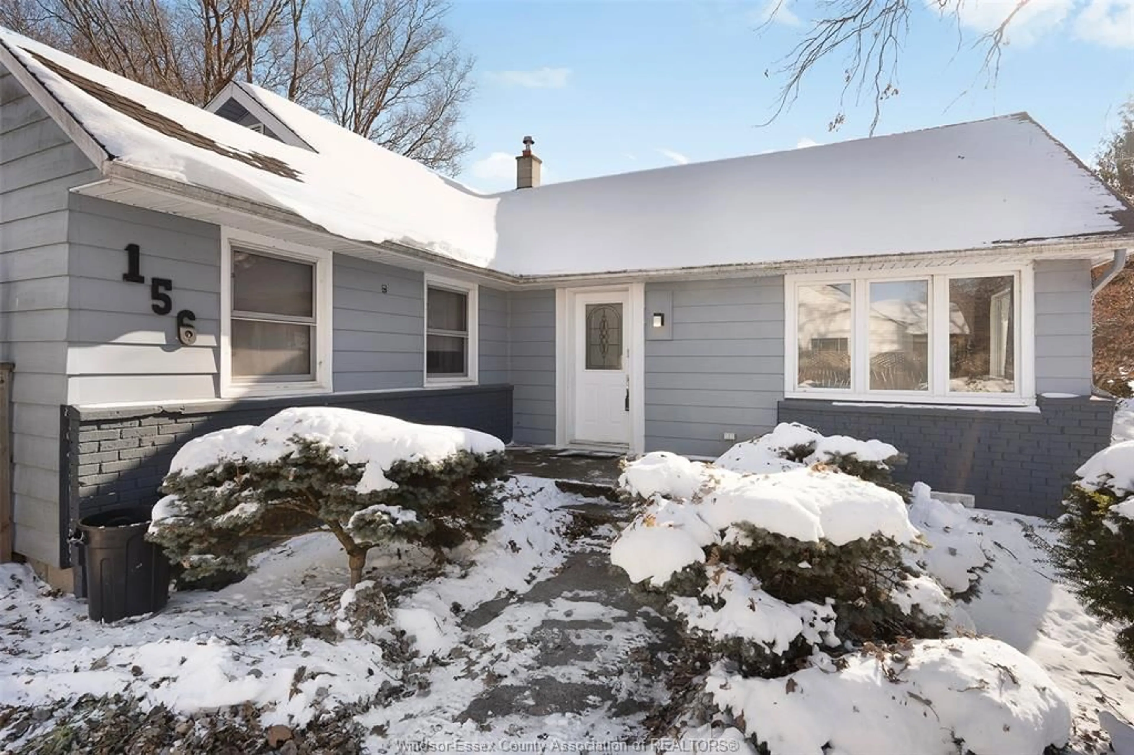 Home with vinyl exterior material, street for 156 EDGEWATER, Tecumseh Ontario N8N 2H1