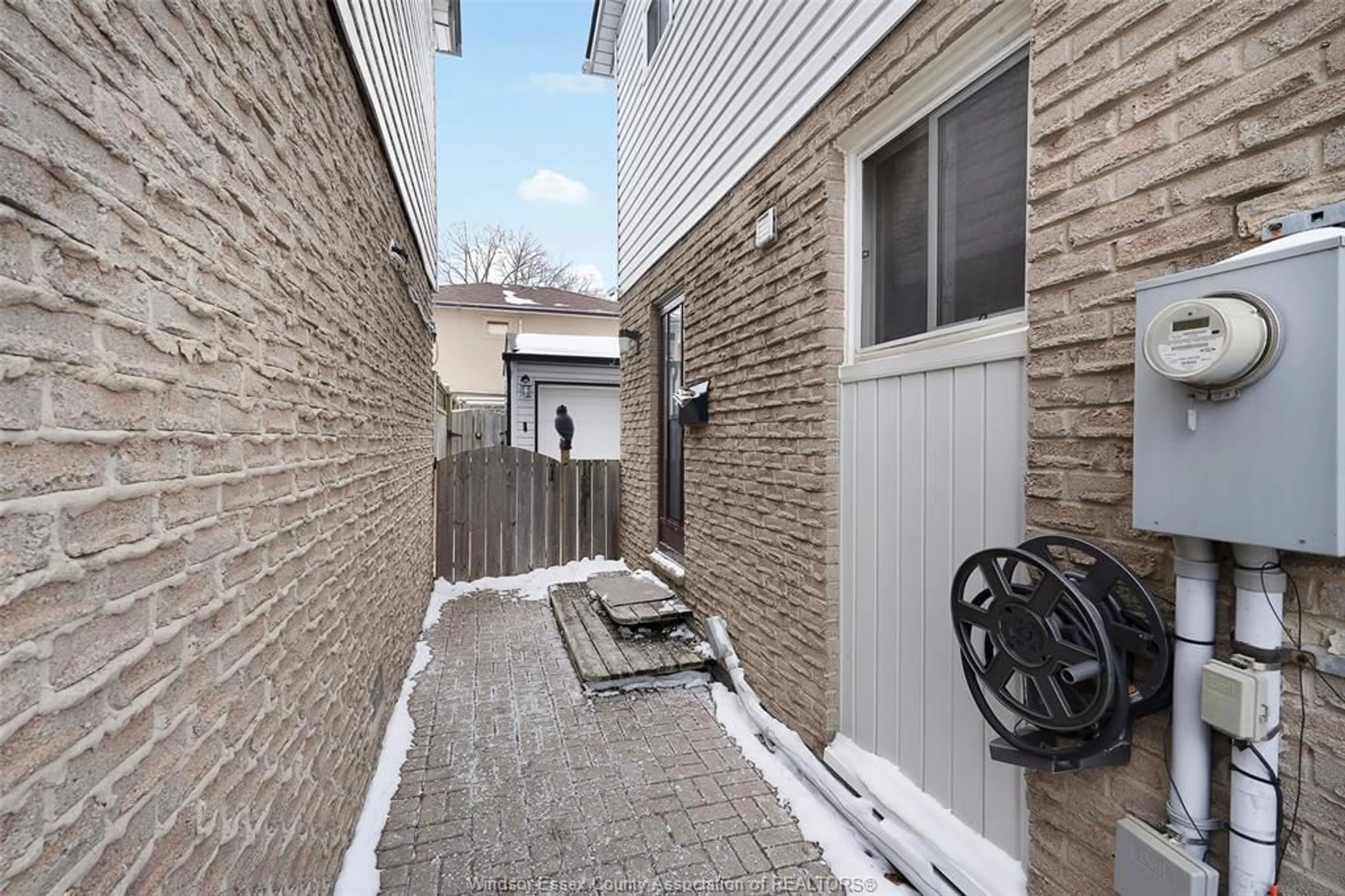 Patio, street for 1582 BAYSWATER Cres, Windsor Ontario N8S 4K9