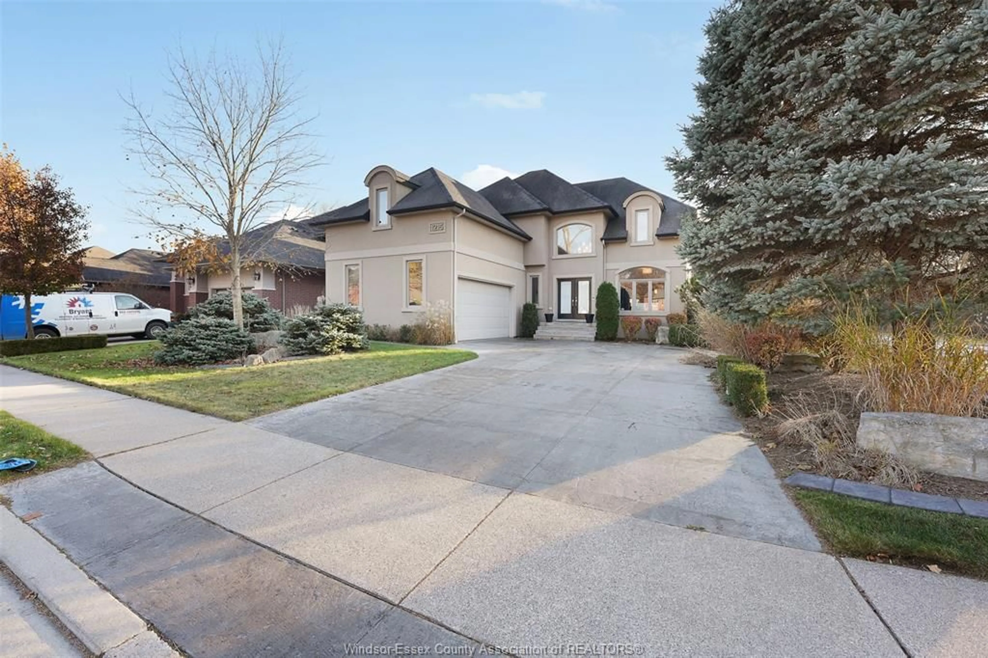 Home with brick exterior material, street for 1215 LYONS, LaSalle Ontario N9J 3Y6