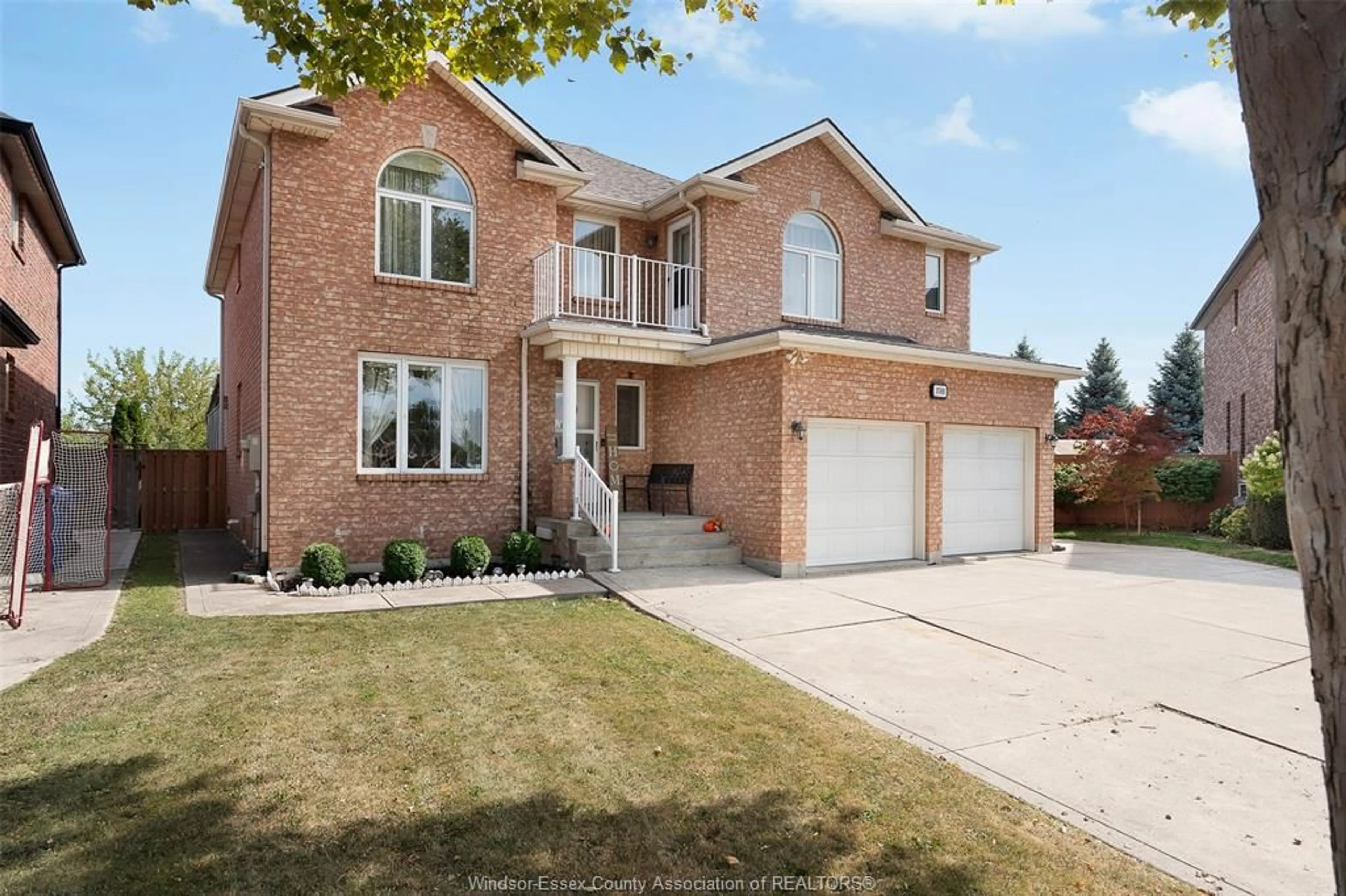 Home with brick exterior material, street for 3769 DEERBROOK Dr, Windsor Ontario N8R 2E6