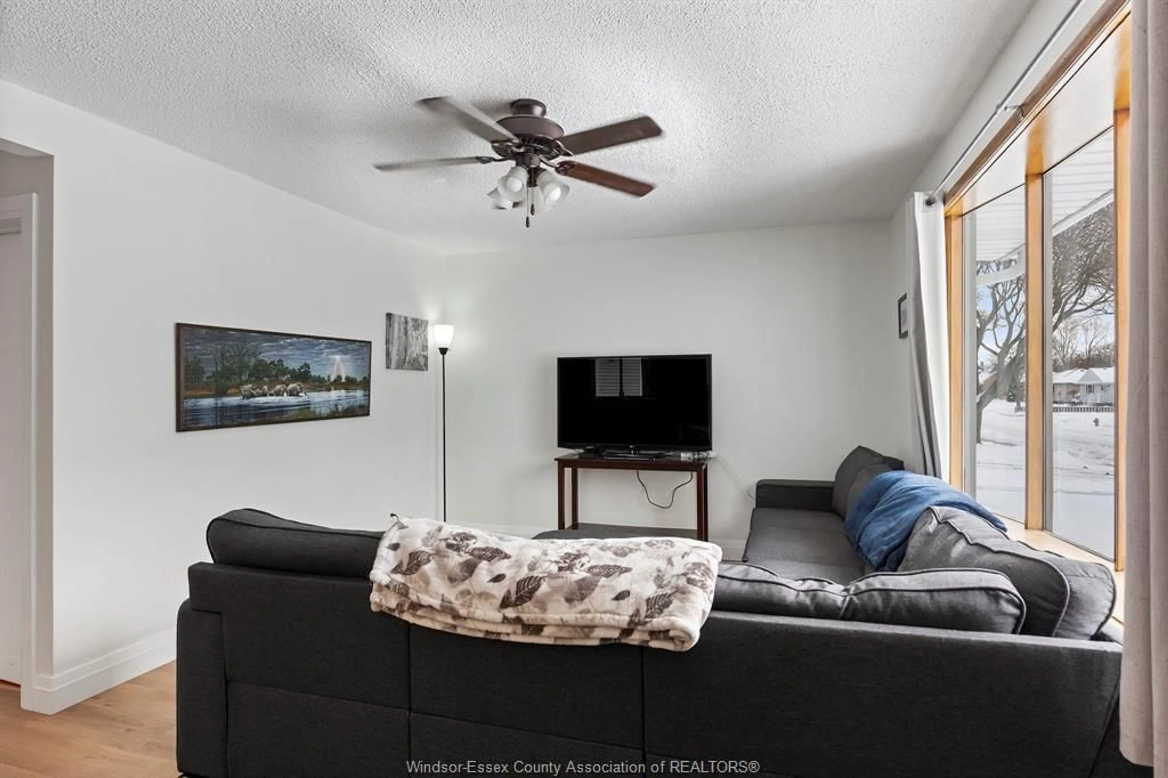 Living room with furniture, unknown for 1162 RANKIN Ave, Windsor Ontario N9B 2S6