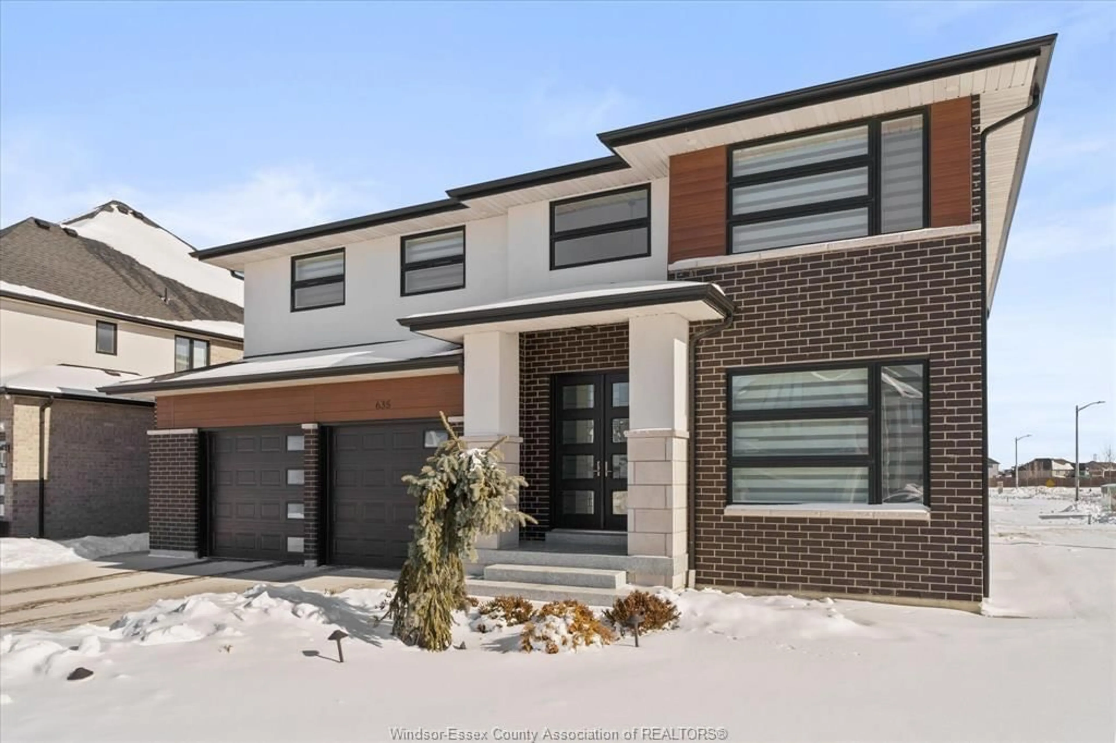 Home with brick exterior material, street for 635 MARCHE St, Lakeshore Ontario N8L 0K2