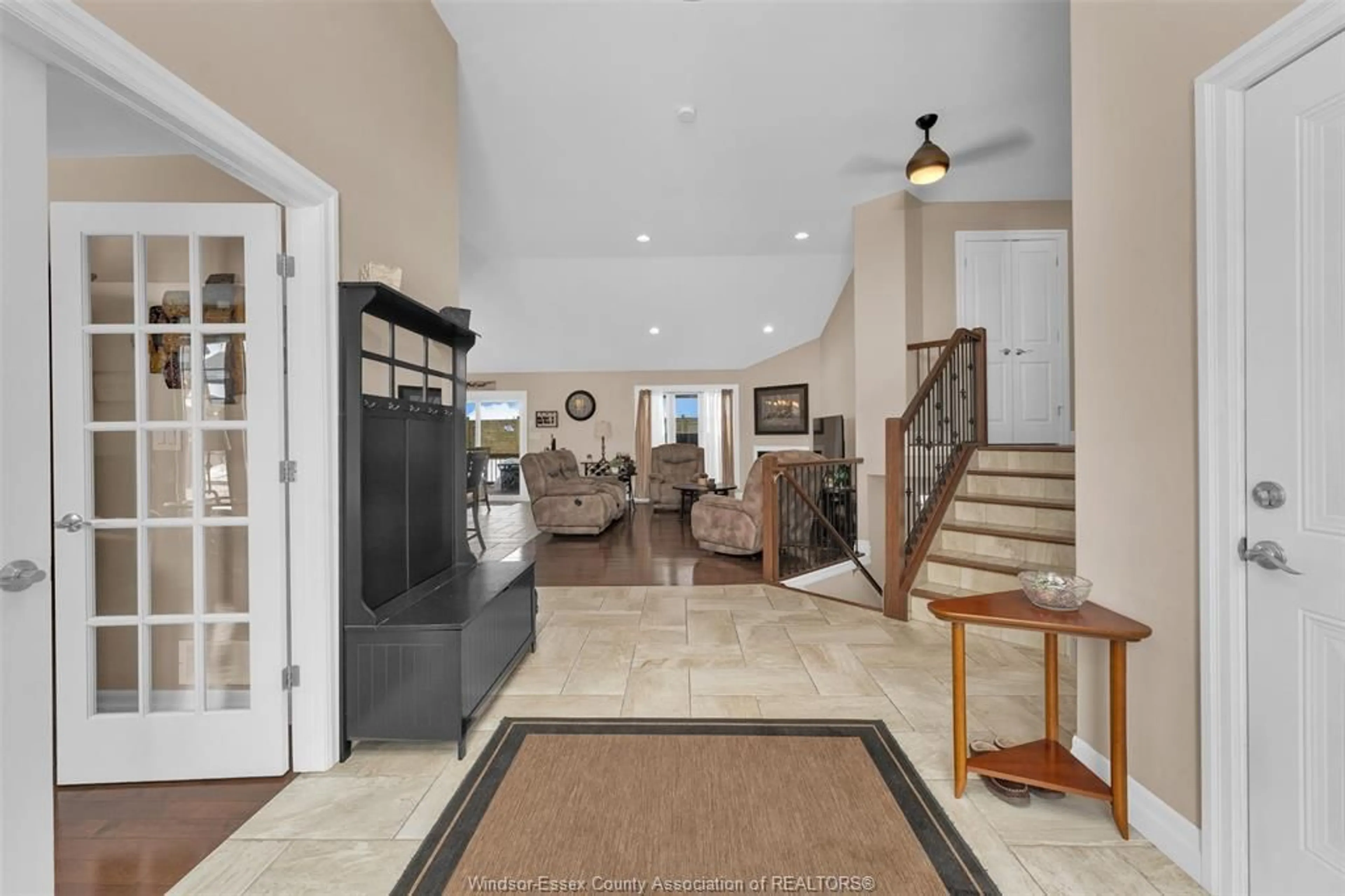 Indoor entryway for 1298 DEER RUN Trail, Lakeshore Ontario N8L 0S8