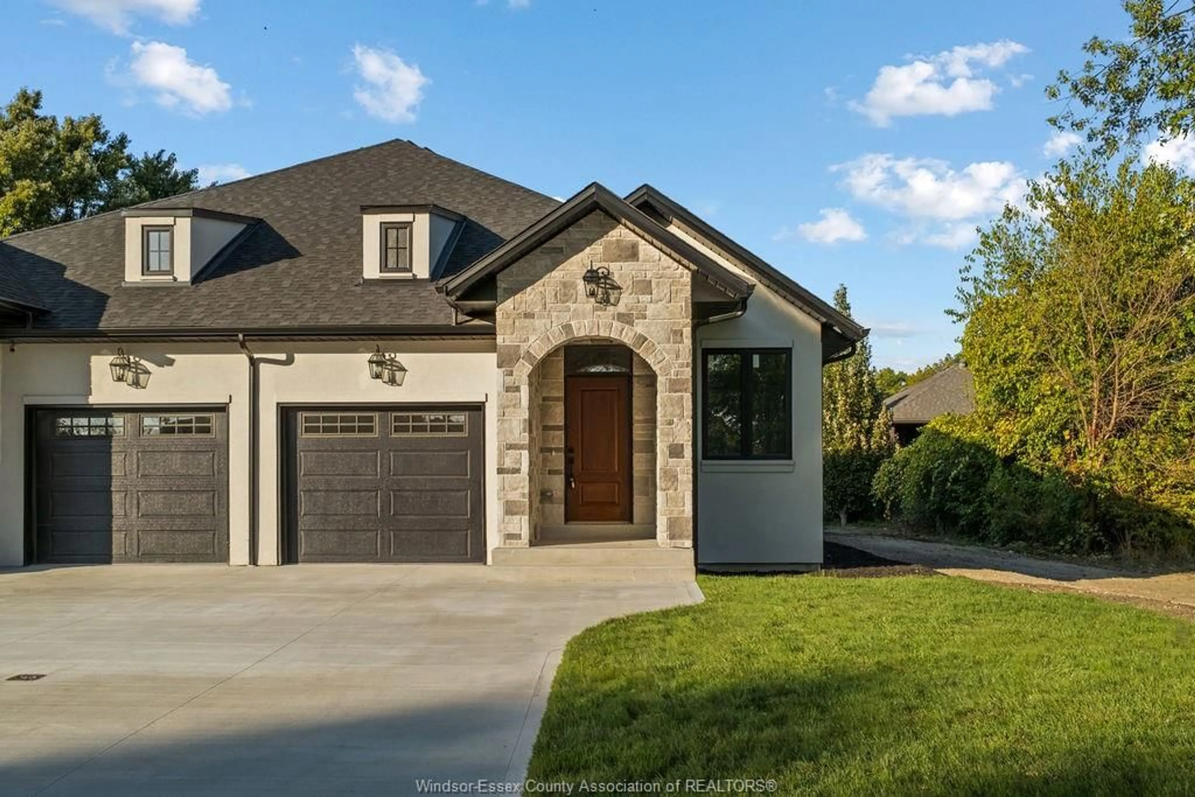 Home with brick exterior material, street for 1407 STUART, LaSalle Ontario N9J 1Y4