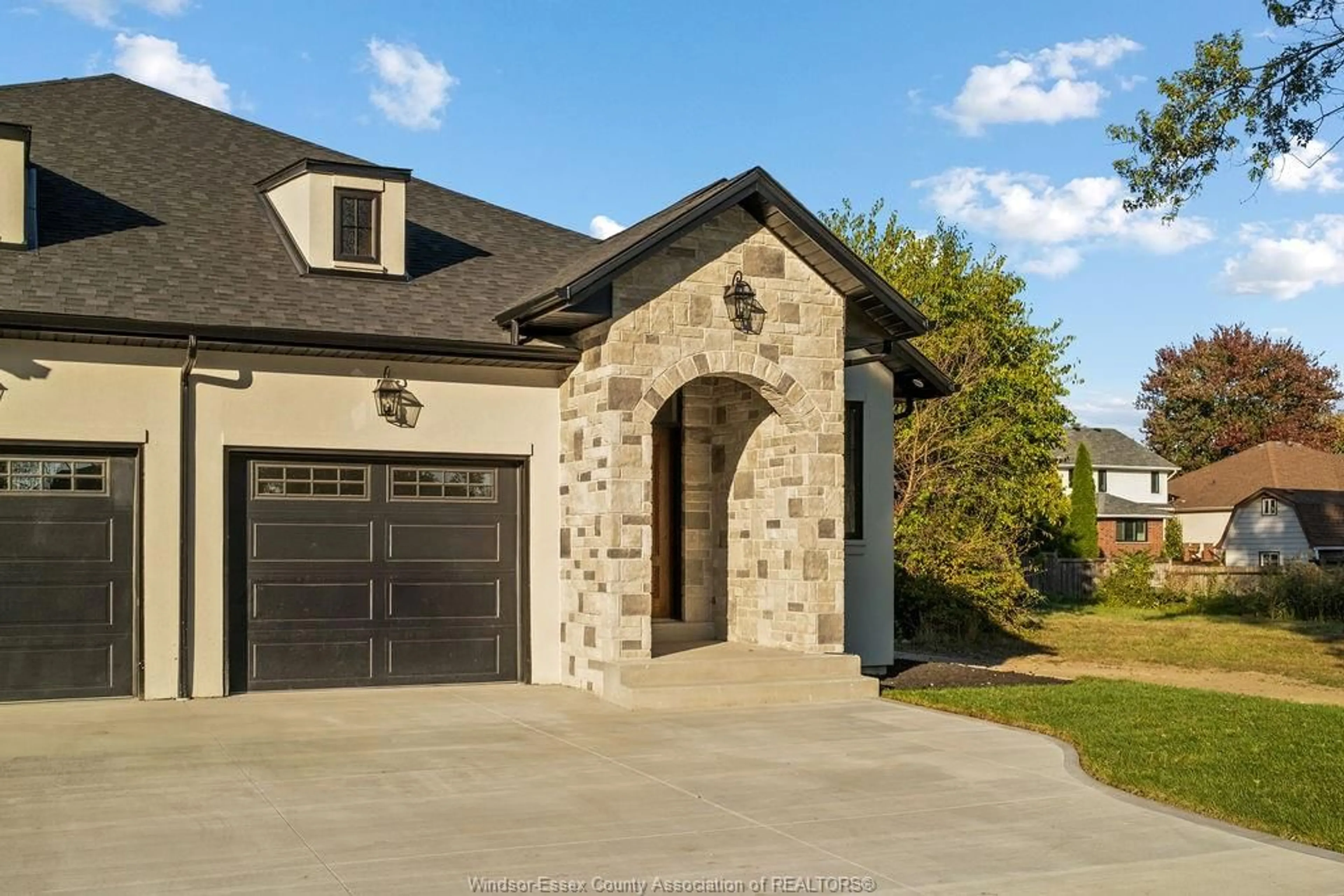 Home with brick exterior material, street for 1407 STUART, LaSalle Ontario N9J 1Y4