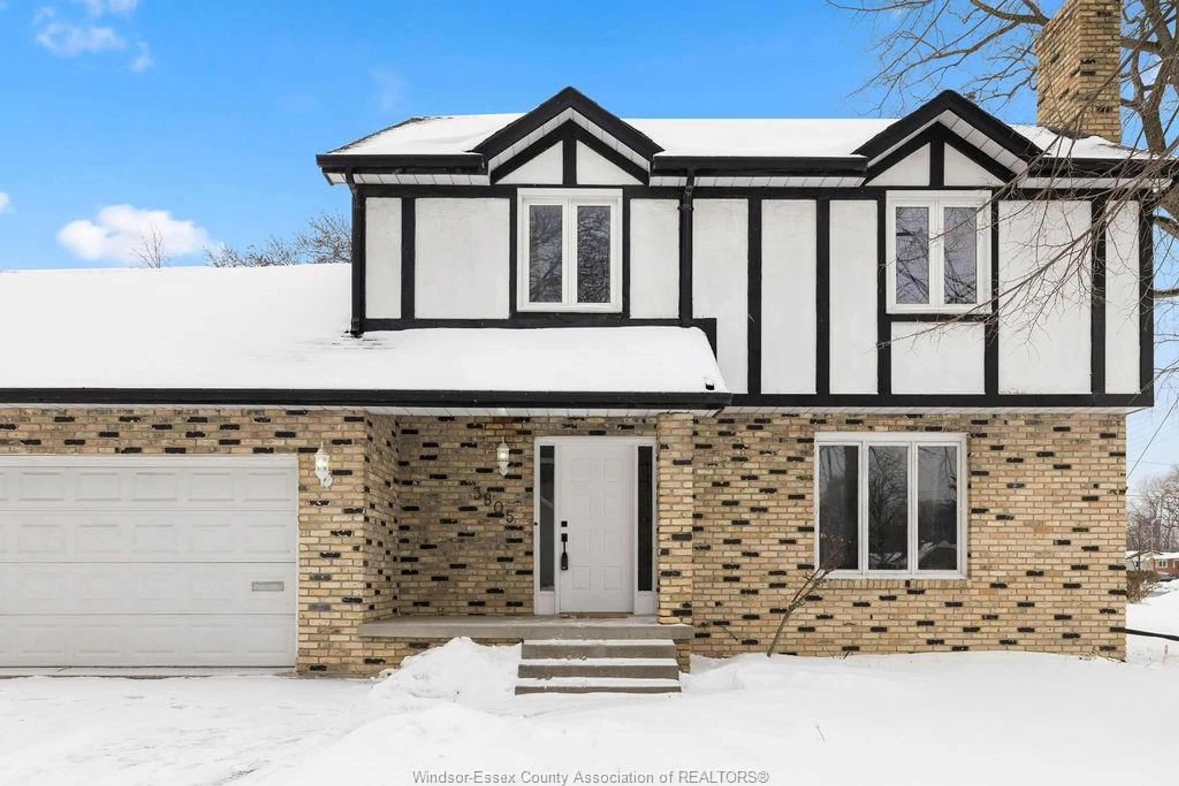 Home with brick exterior material, street for 3805 BORRELLI, Windsor Ontario N9G 2H7