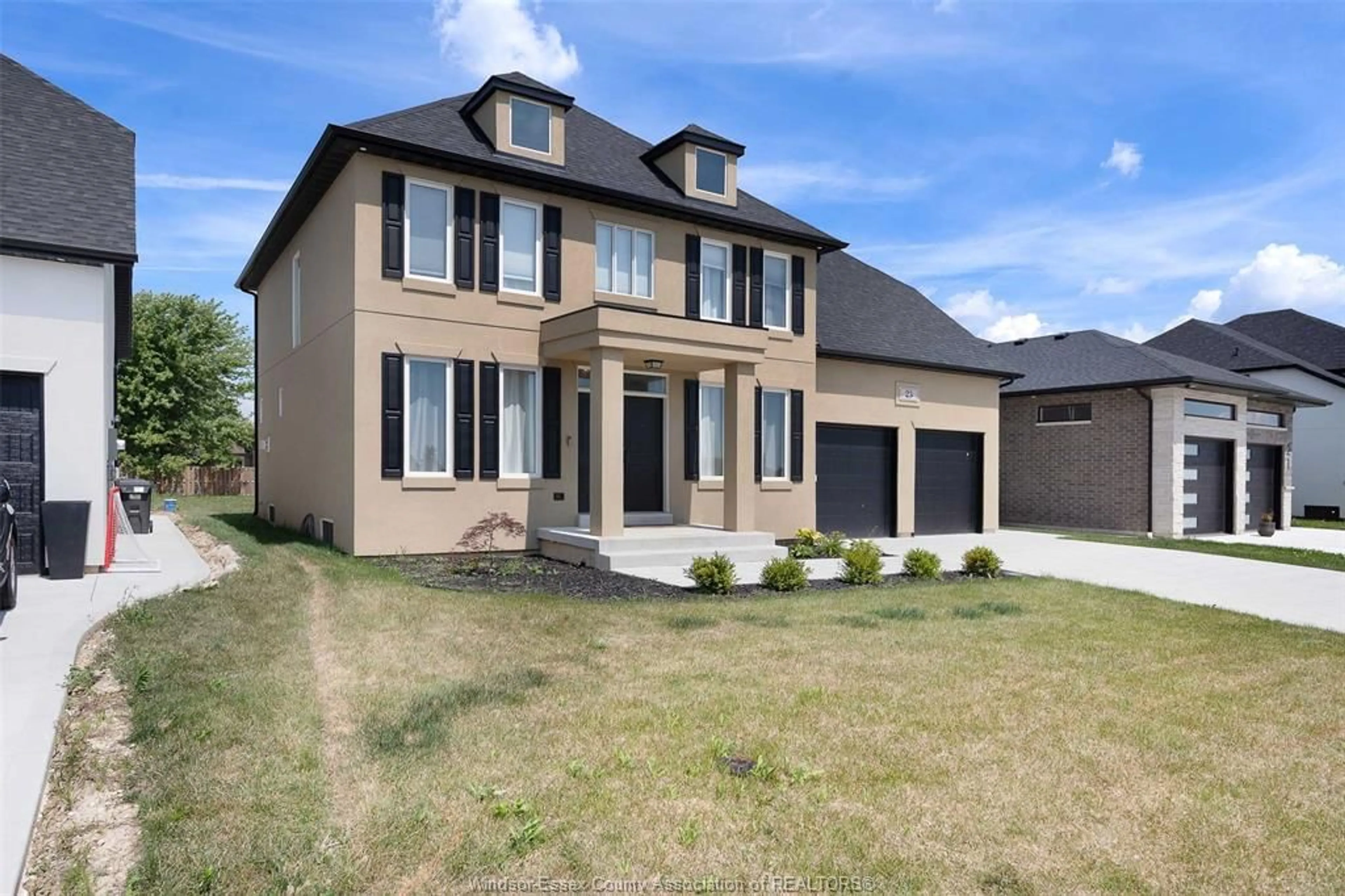 Home with brick exterior material, street for 23 BELLEVIEW Dr, Kingsville Ontario N0R 1B0